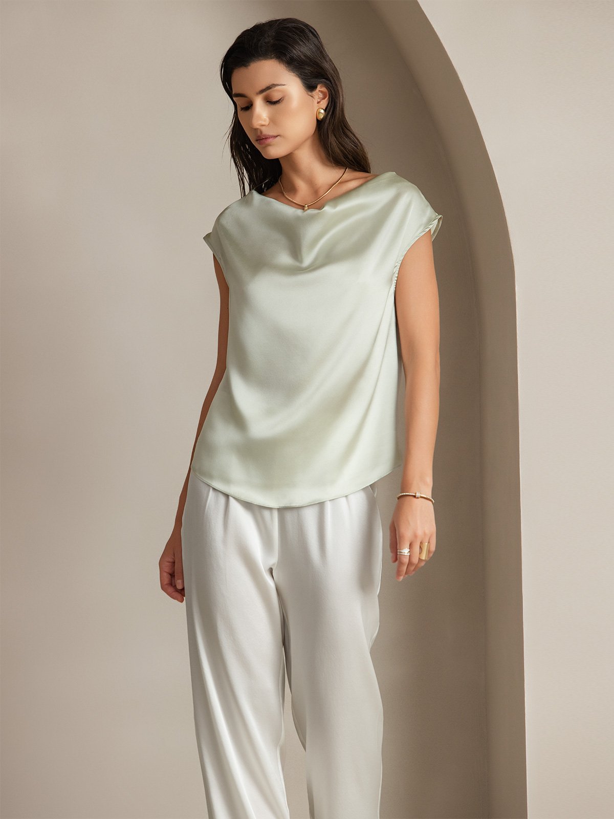 [Lichtgroene] SilkSilky-NL 19Momme Zijde Mouwloos Cowl Hals Dames T-Shirt 003