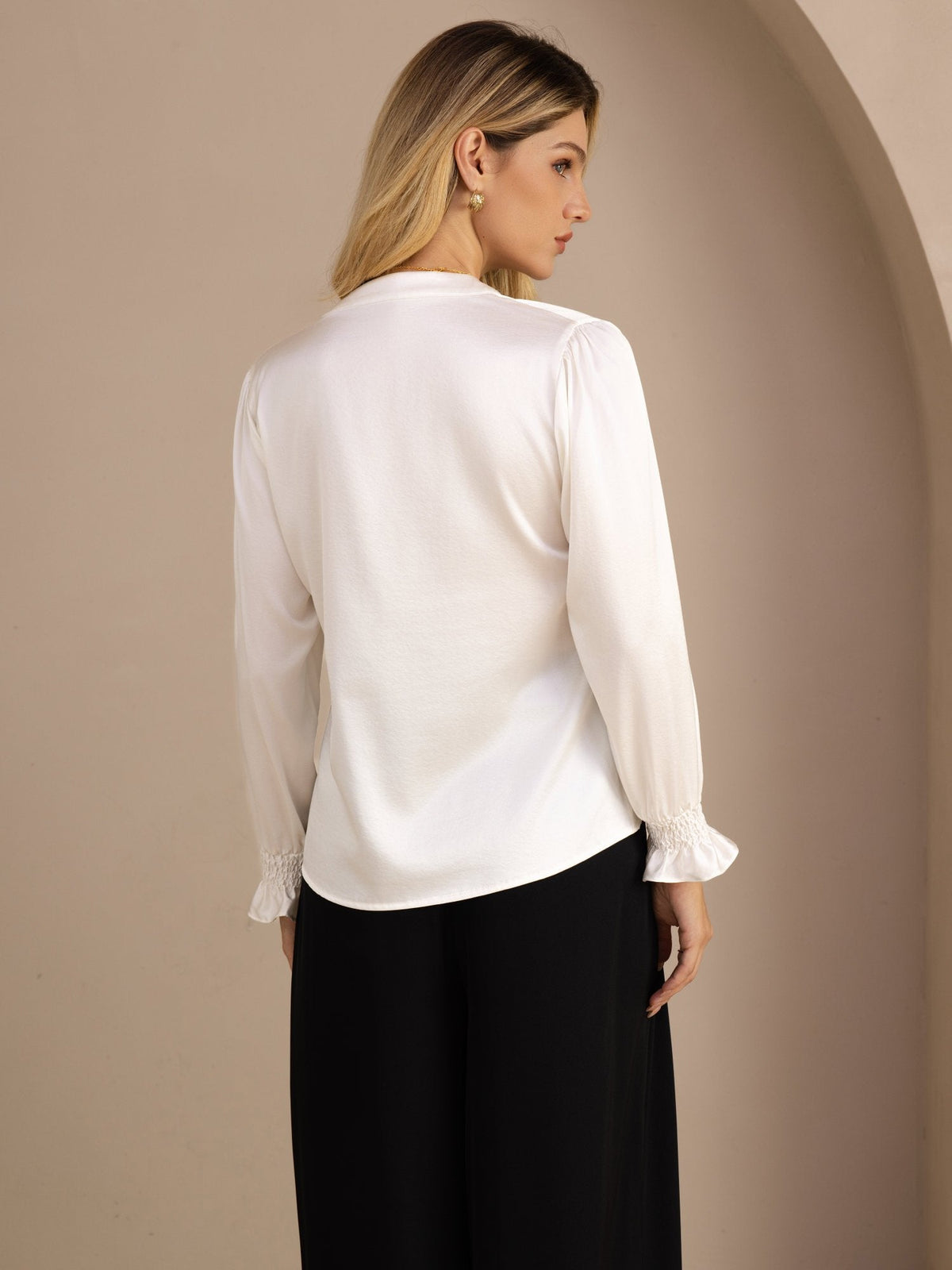 [Wit] SilkSilky-NL Long Sleeve Split Blouse 002