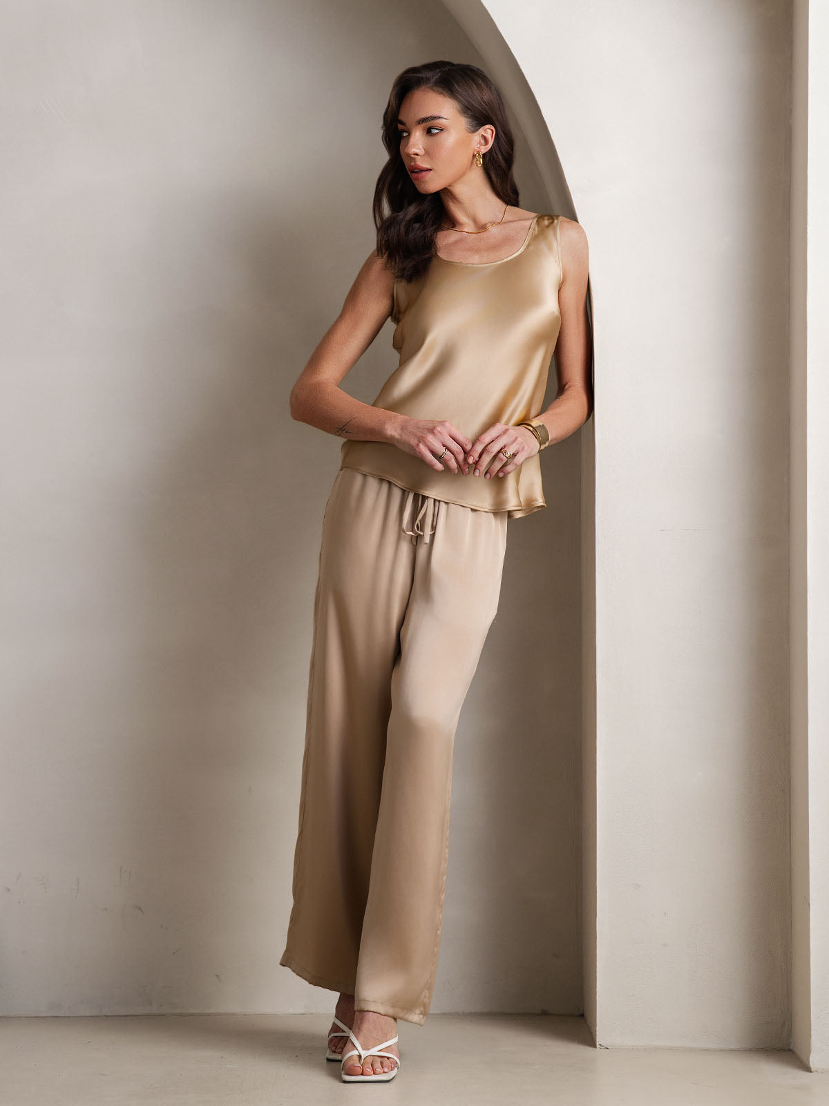 [Champagne] SilkSilky-NL Mouwloos Vierkante Hals Cami-Set 001