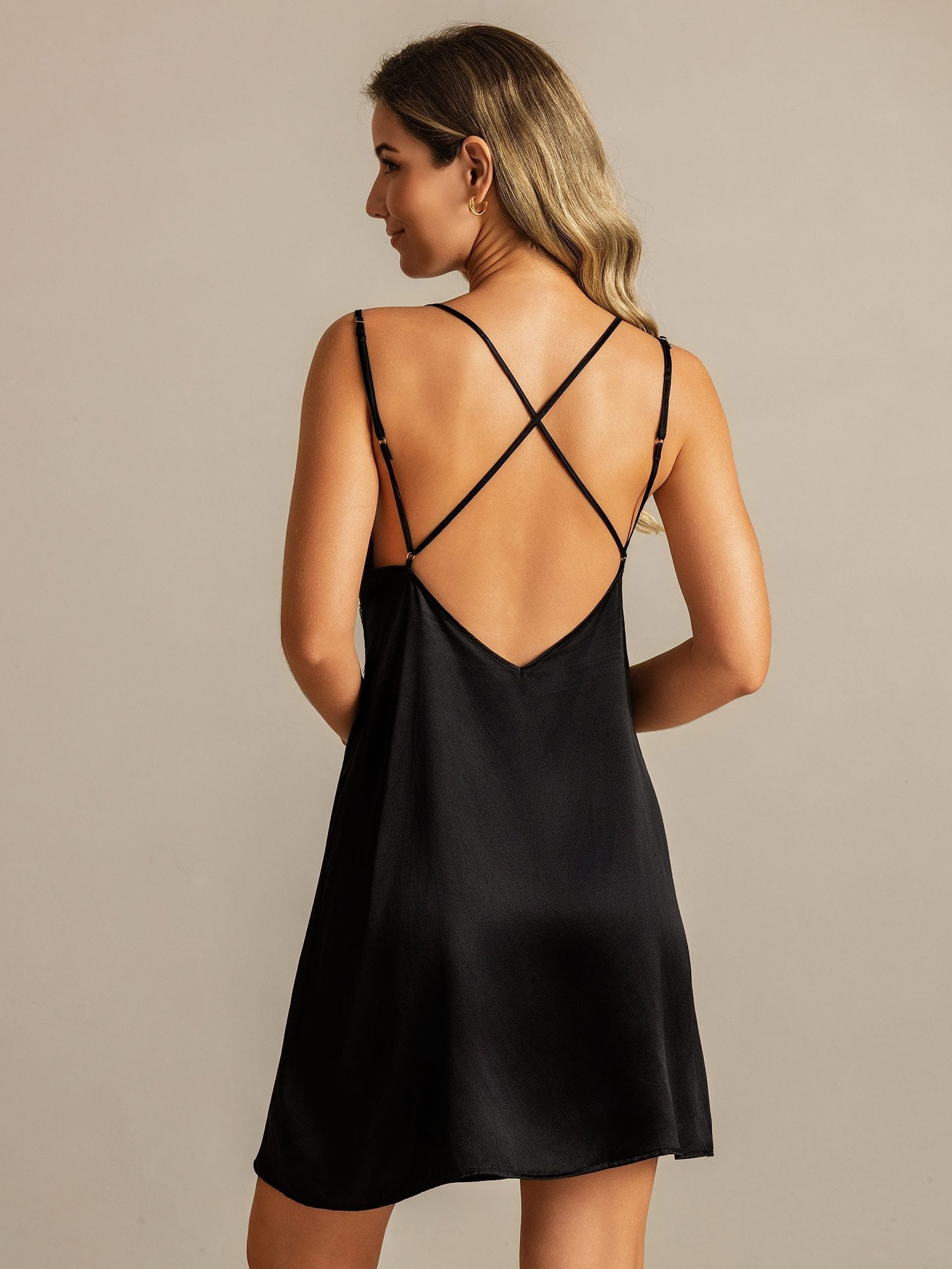 [Zwart] SilkSilky-NL Spaghetti Strap V Neck Nachthemd 002