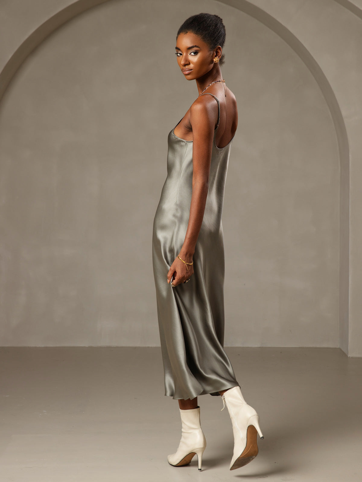 [Grijsachtig Groen] SilkSilky-NL Ronde Hals Jurk 002,