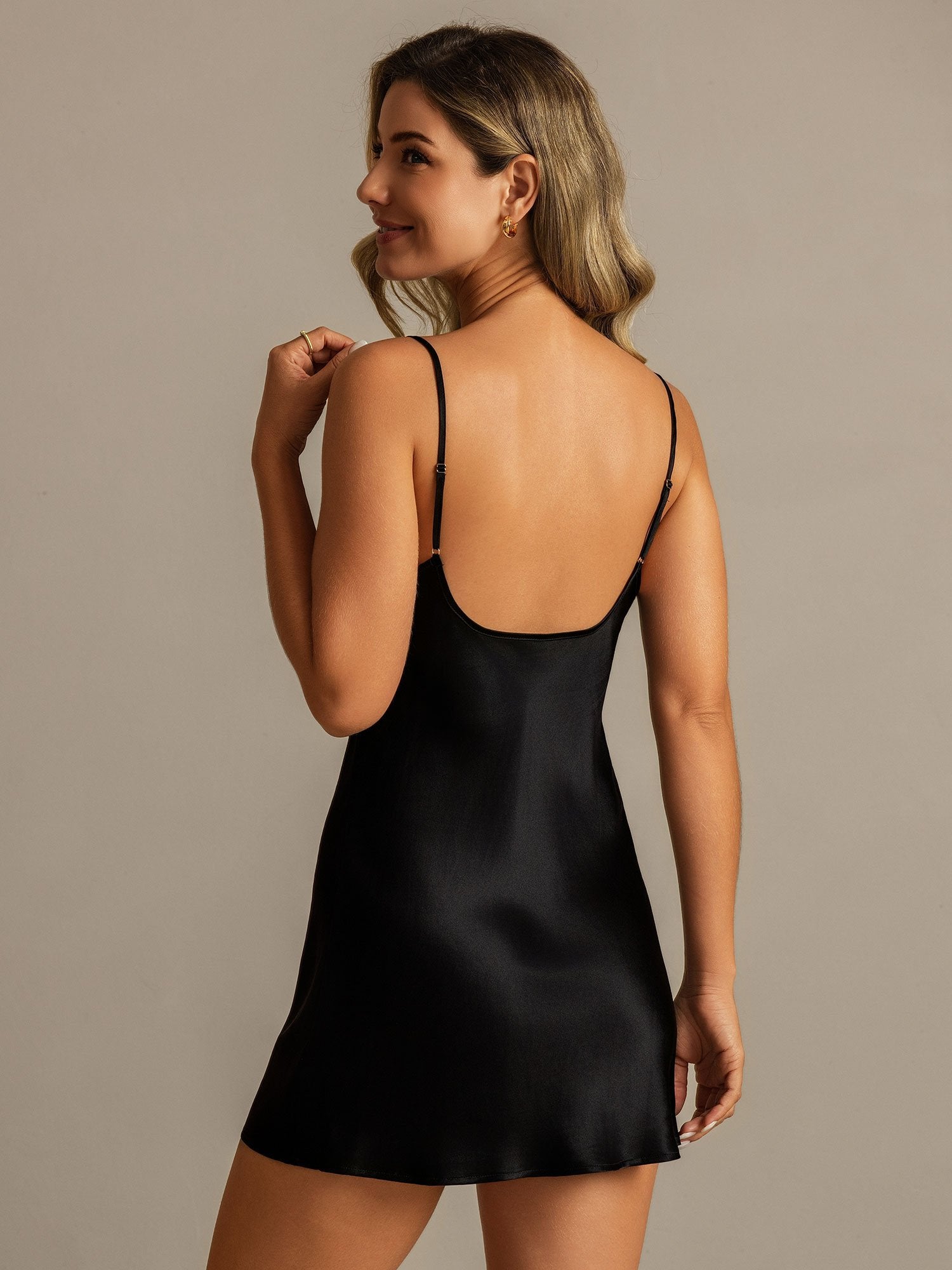 [Zwart] SilkSilky-NL Nightgown 002