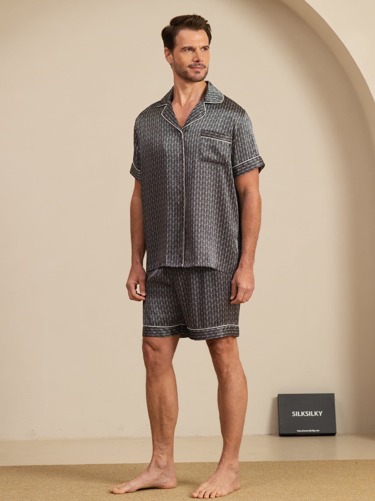 [Zwarte Ginkgo] SilkSilky-NL Korte Mouw Notchkraag Heren Pyjama Set 004