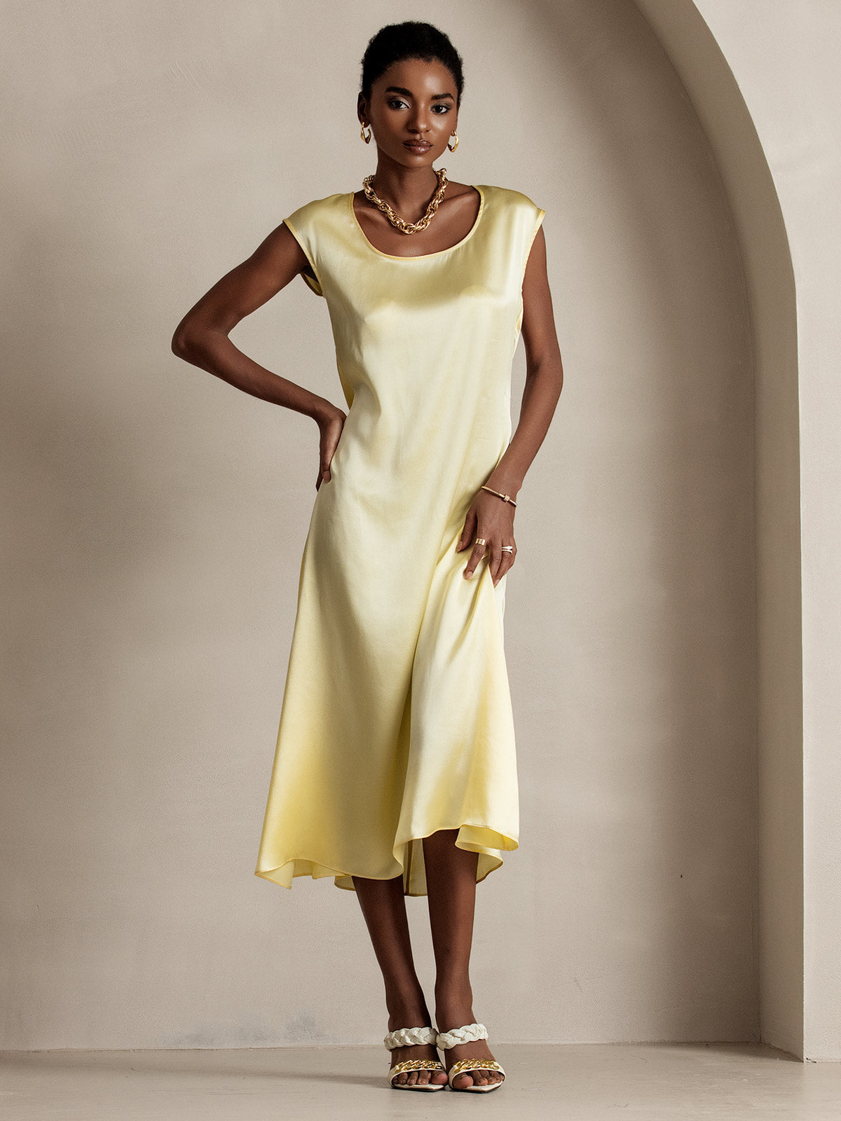 SilkSilky-NL 19Momme Zijde Mouwloos Ronde Hals Jurk Lichtgeel 003