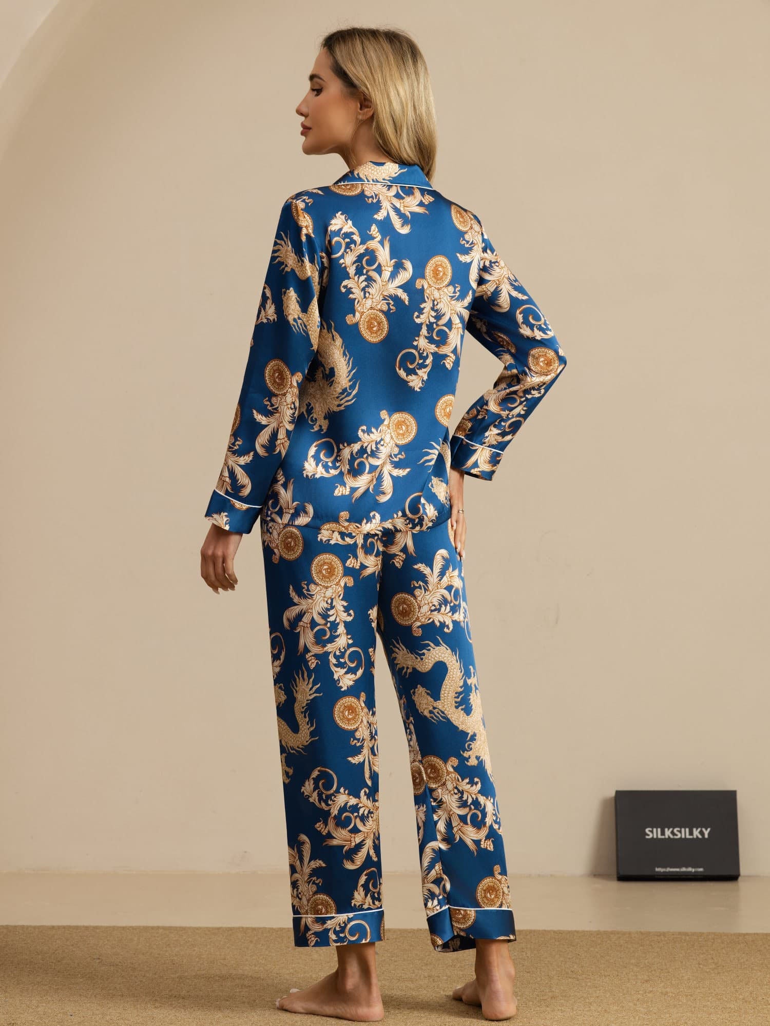 [Navy Draak] SilkSilky-NL Lange Mouw Notchkraag Dames Pyjama Set 002
