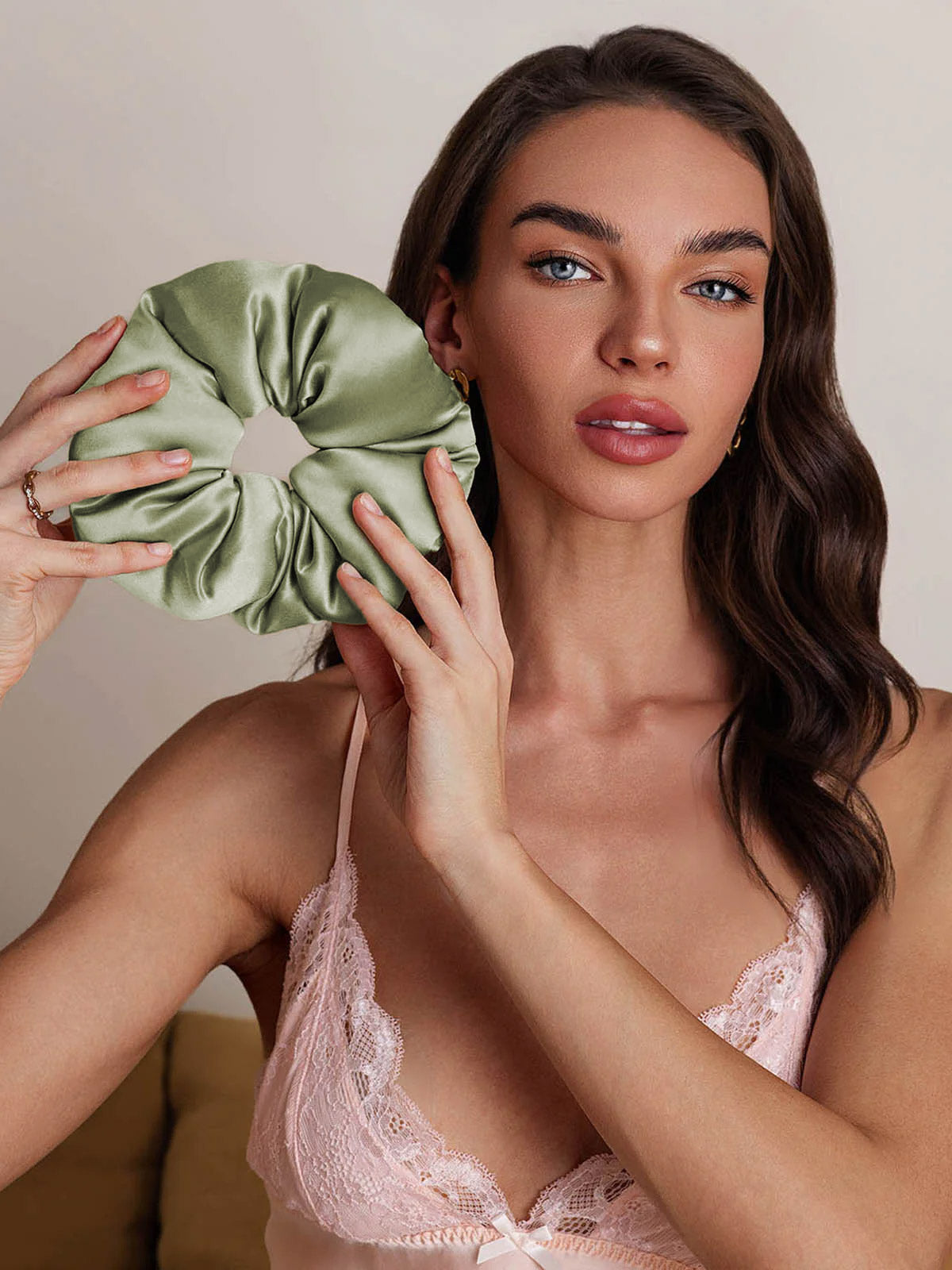 [Lichtgroene] SilkSilky-NL Zijde Scrunchie 002