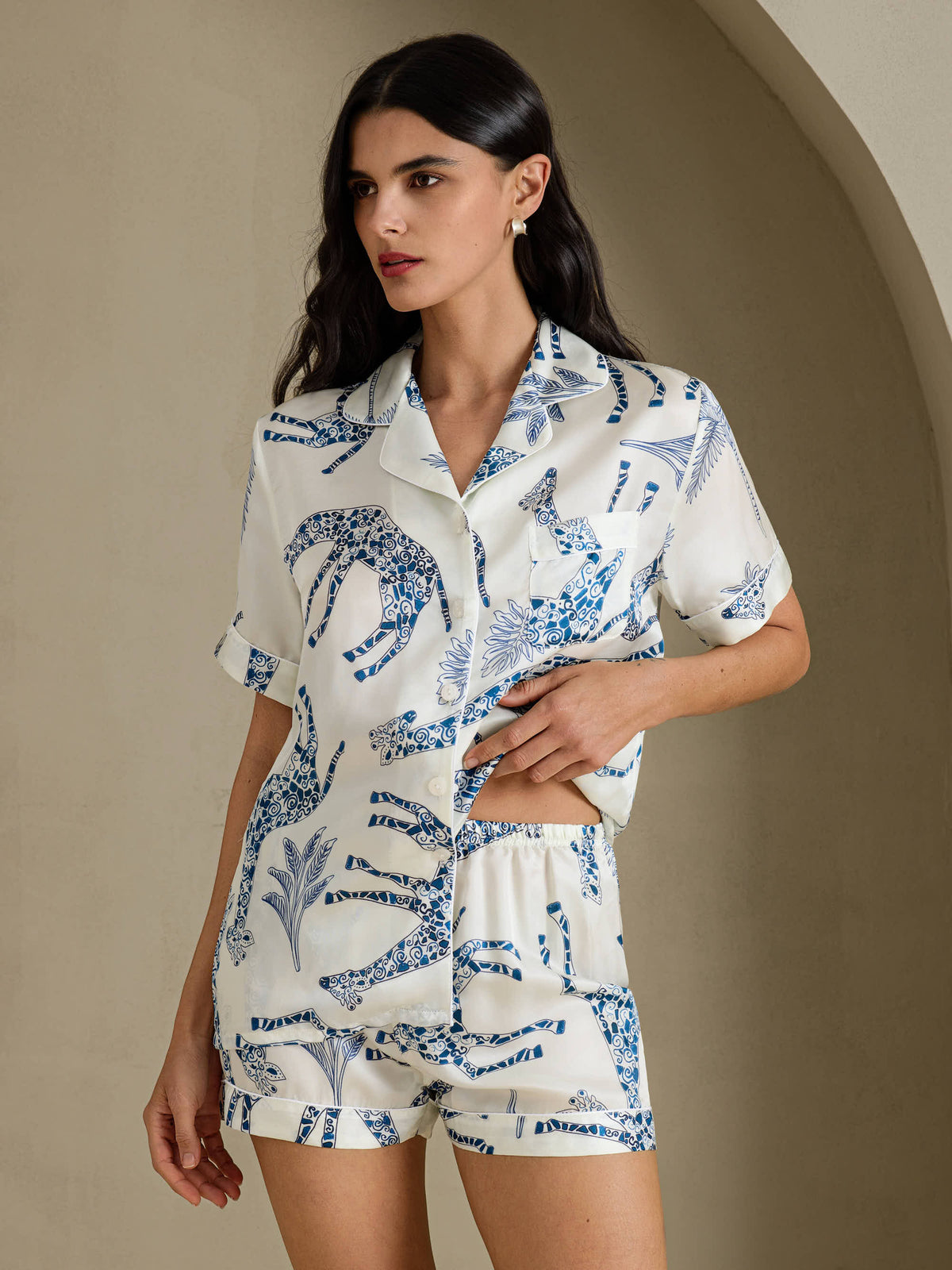 [Witte Giraf] SilkSilky-NL Short Sleeve Notch Collar Dames Pyjama Set 001