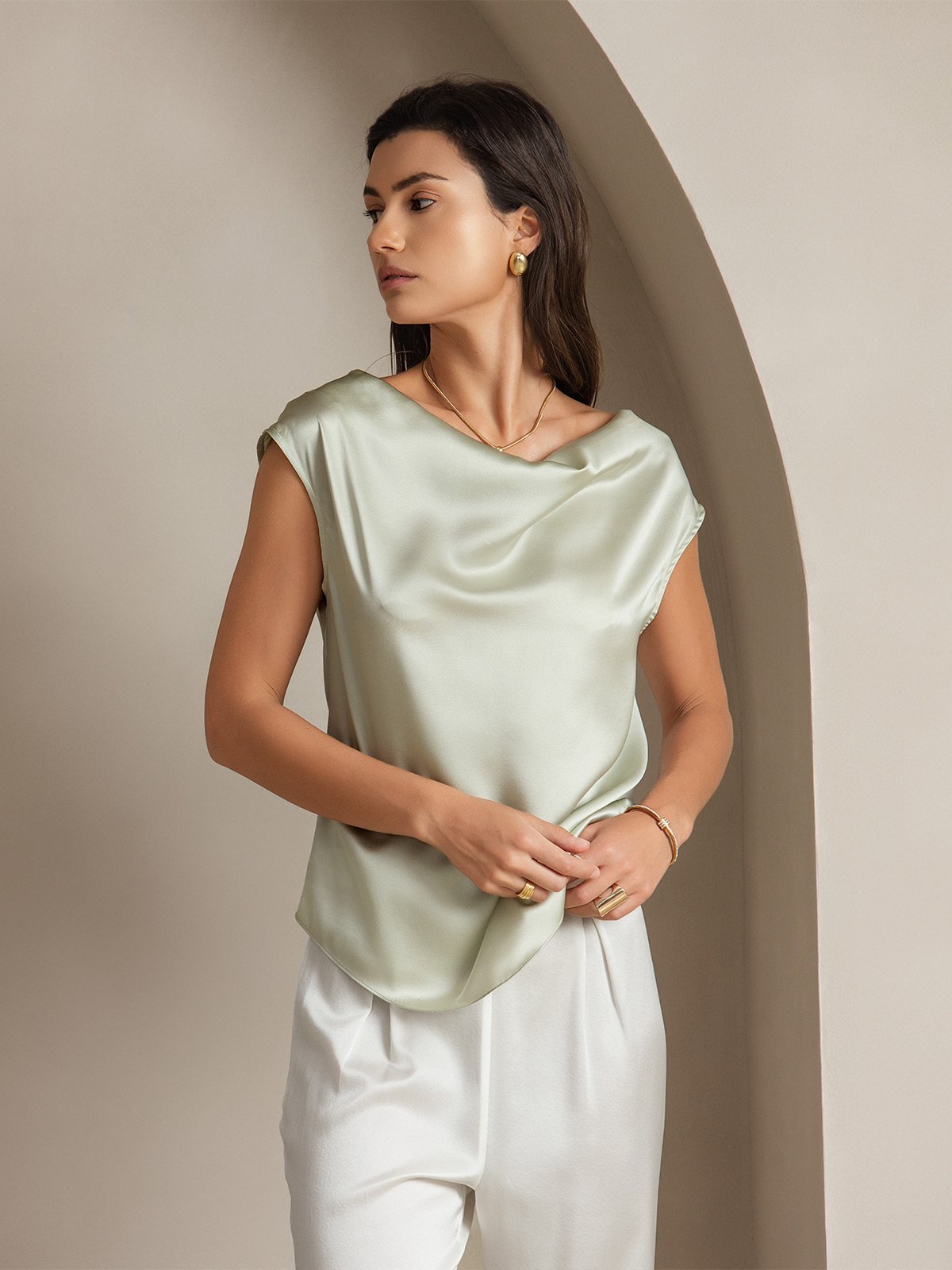 [Lichtgroene] SilkSilky-NL 19Momme Zijde Mouwloos Cowl Hals Dames T-Shirt 001