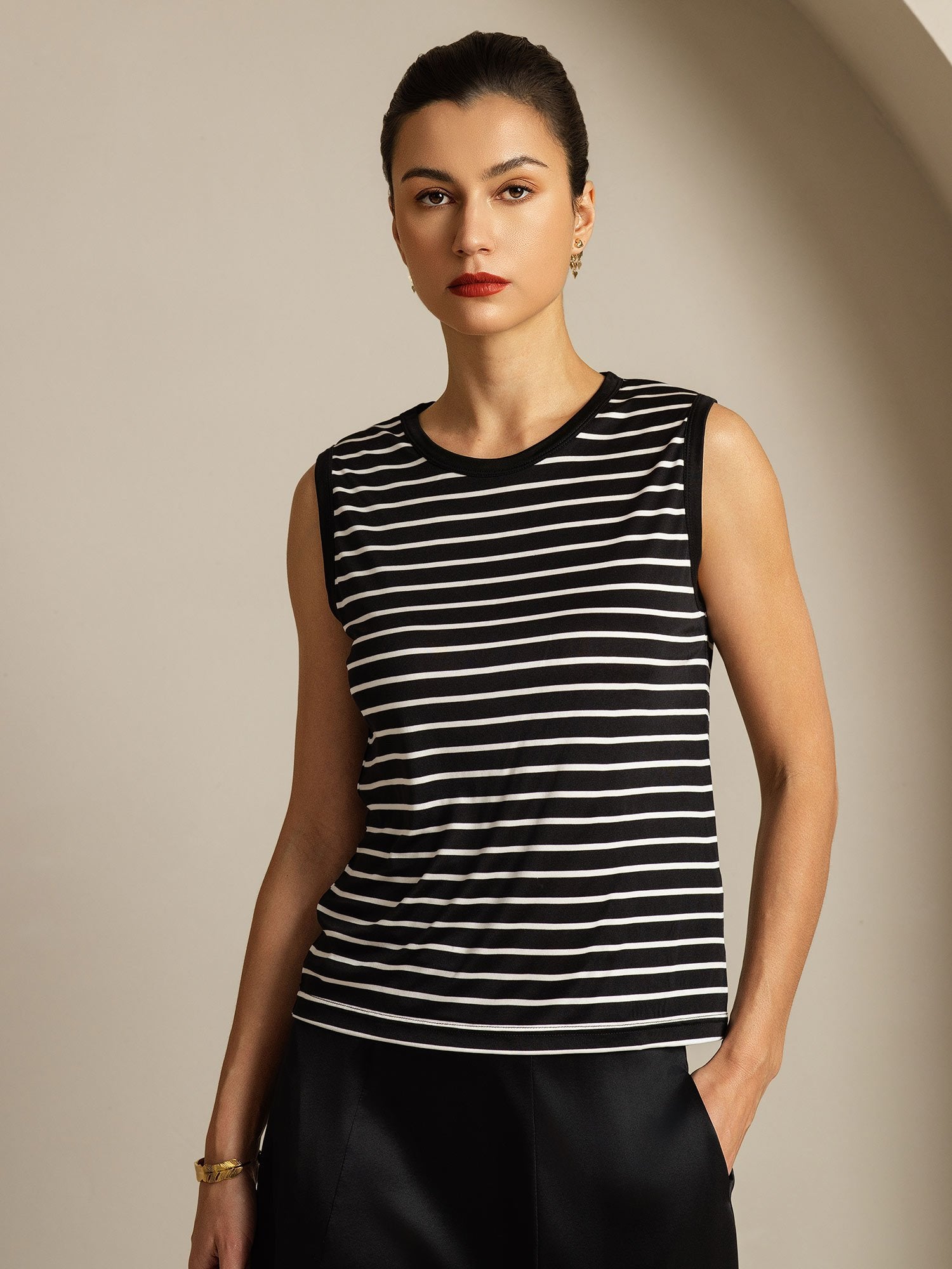 [ZwarteStreep] SilkSilky-NL Zijde Ronde Hals Cami-Top 001