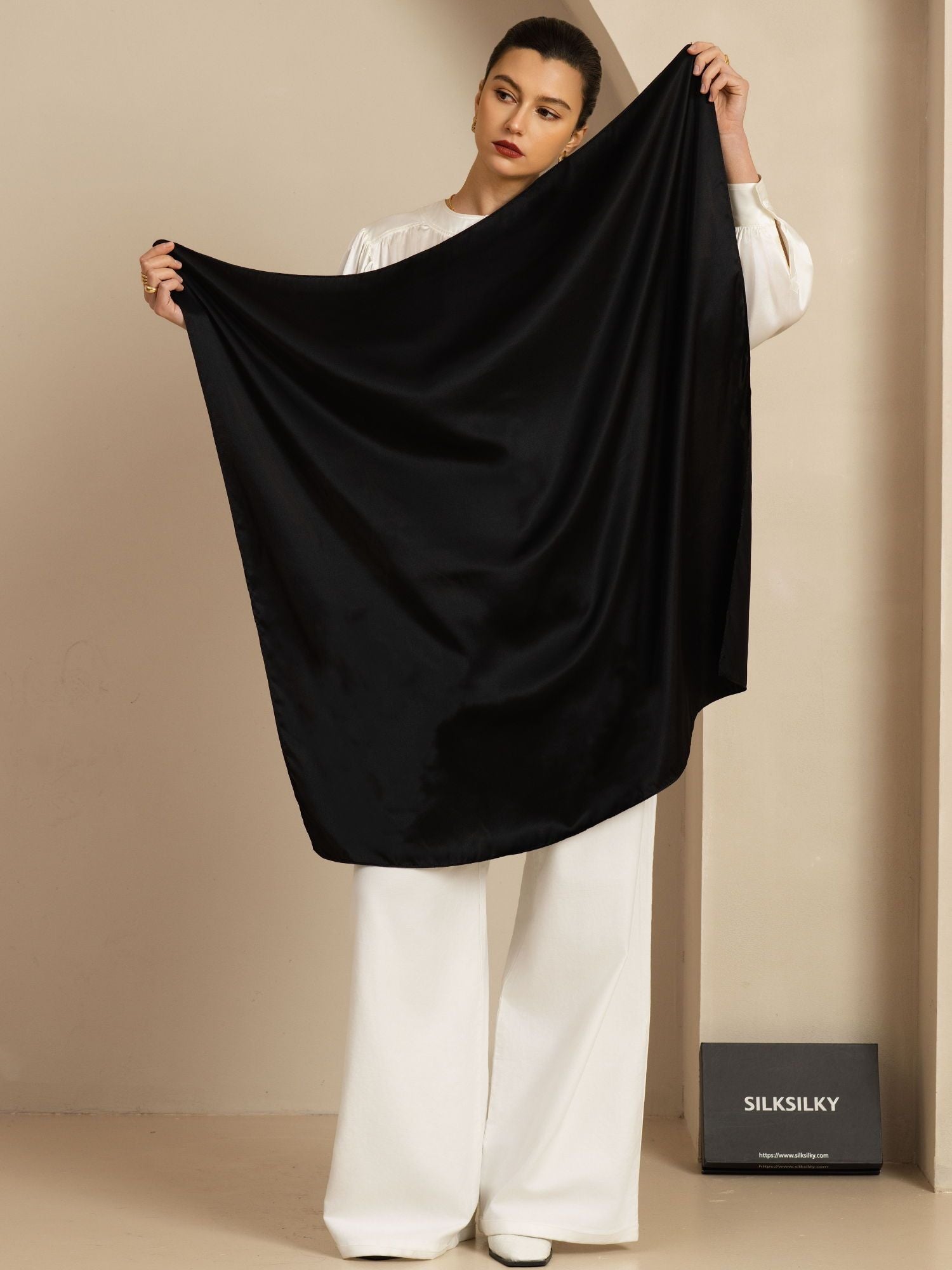 [Zwart] SilkSilky-NL Pure Silk Scarf 004