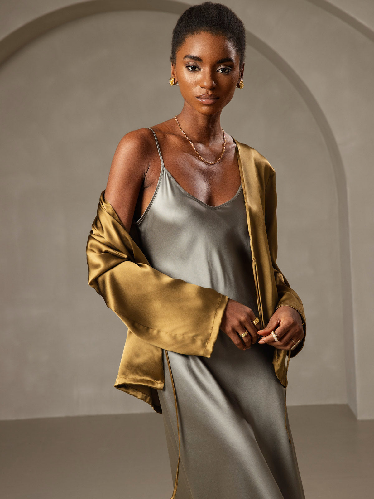 [Grijsachtig Groen] SilkSilky-NL Spaghetti Bandjes V Hals Nachthemd 006