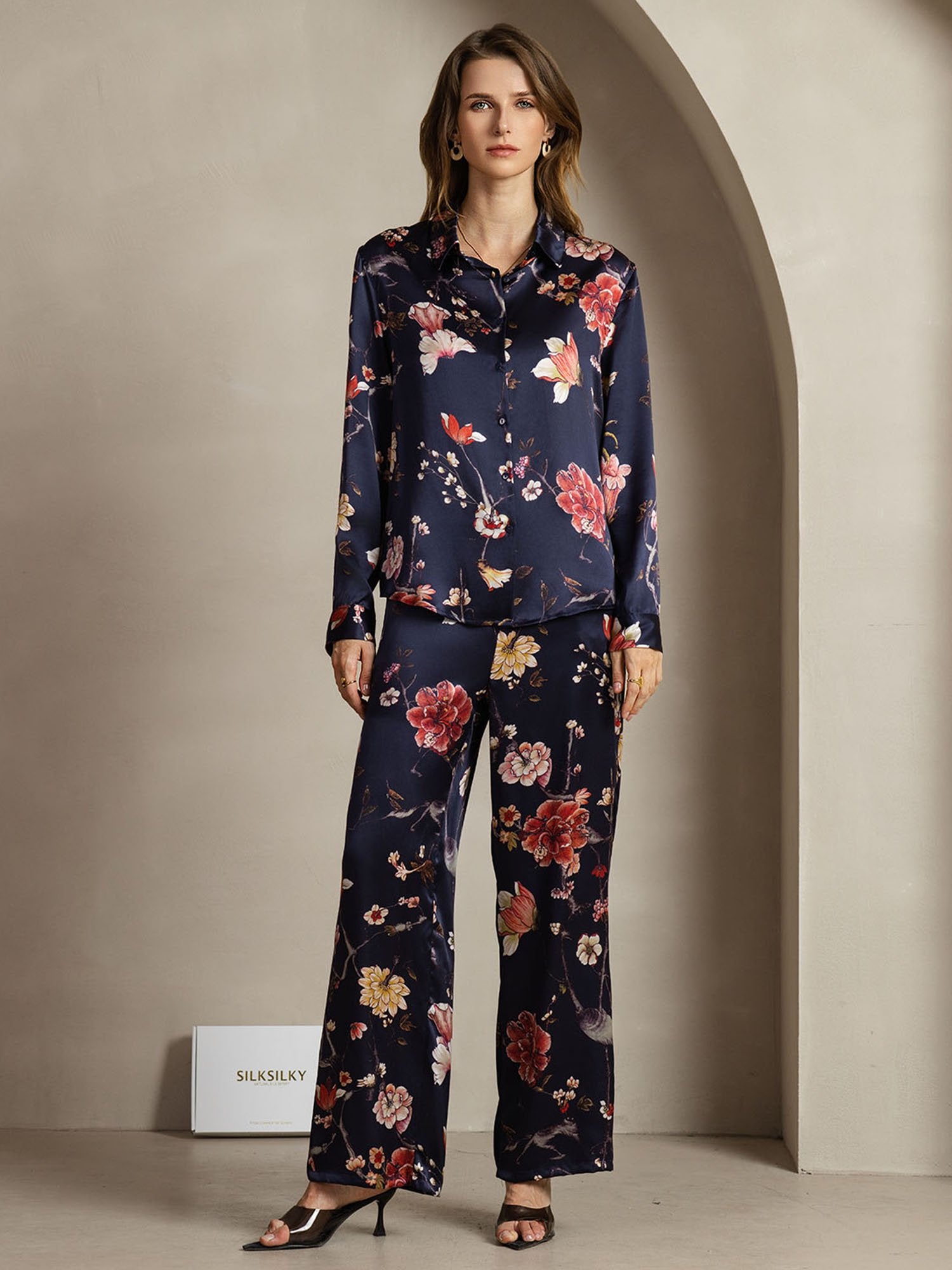 [MarineBloemen] SilkSilky-NL 19Momme Zijde Kraag Women''s Outfit Sets 001