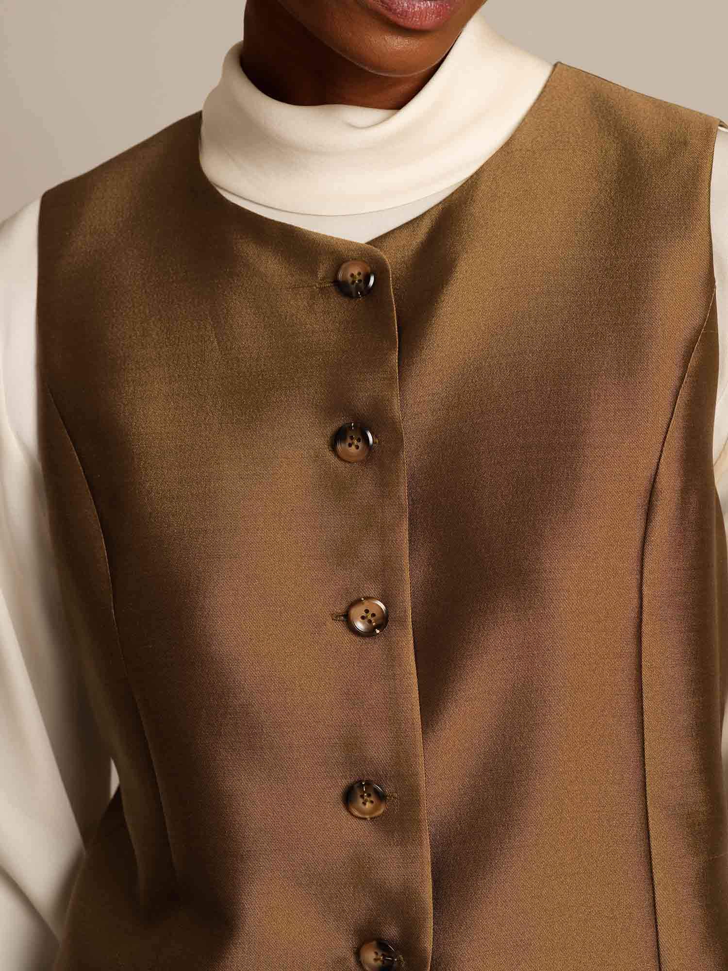 [Brons] SilkSilky-NL 32Momme Silk-Wool Blend Womens Vest 004