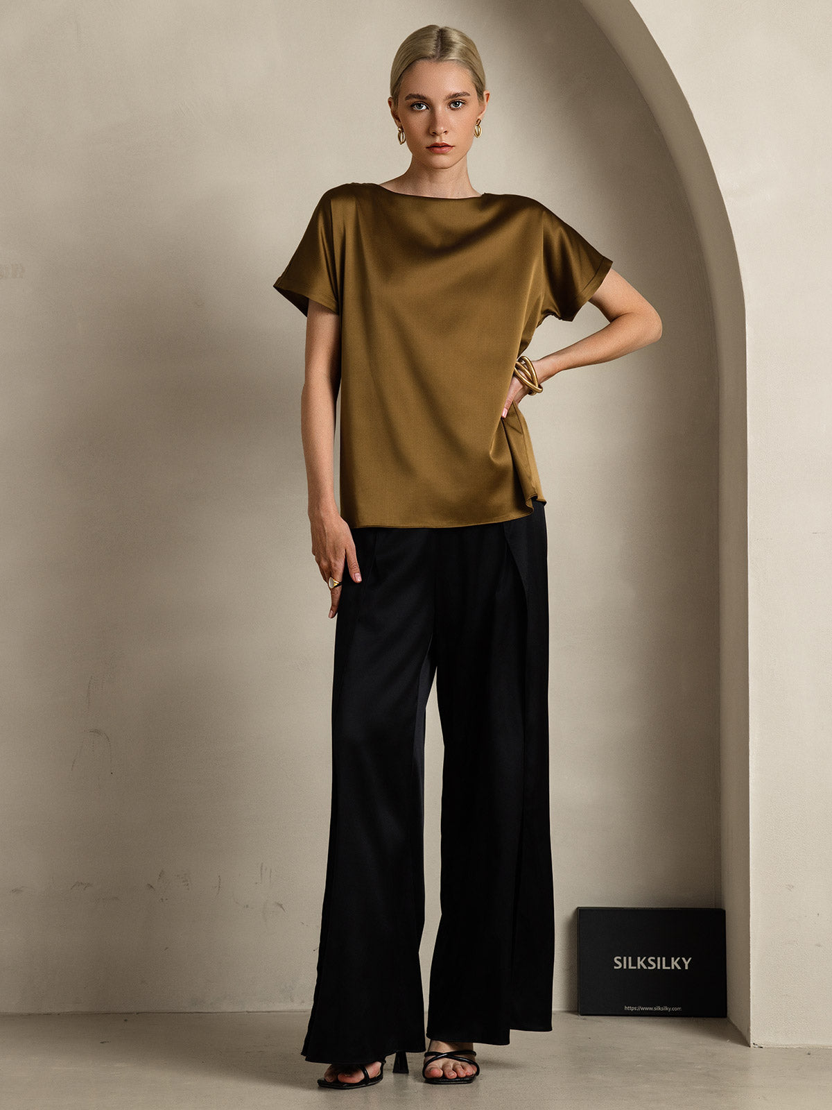 [Bruin] SilkSilky-NL 19Momme Zijde Ronde Hals Dames T-Shirt 001