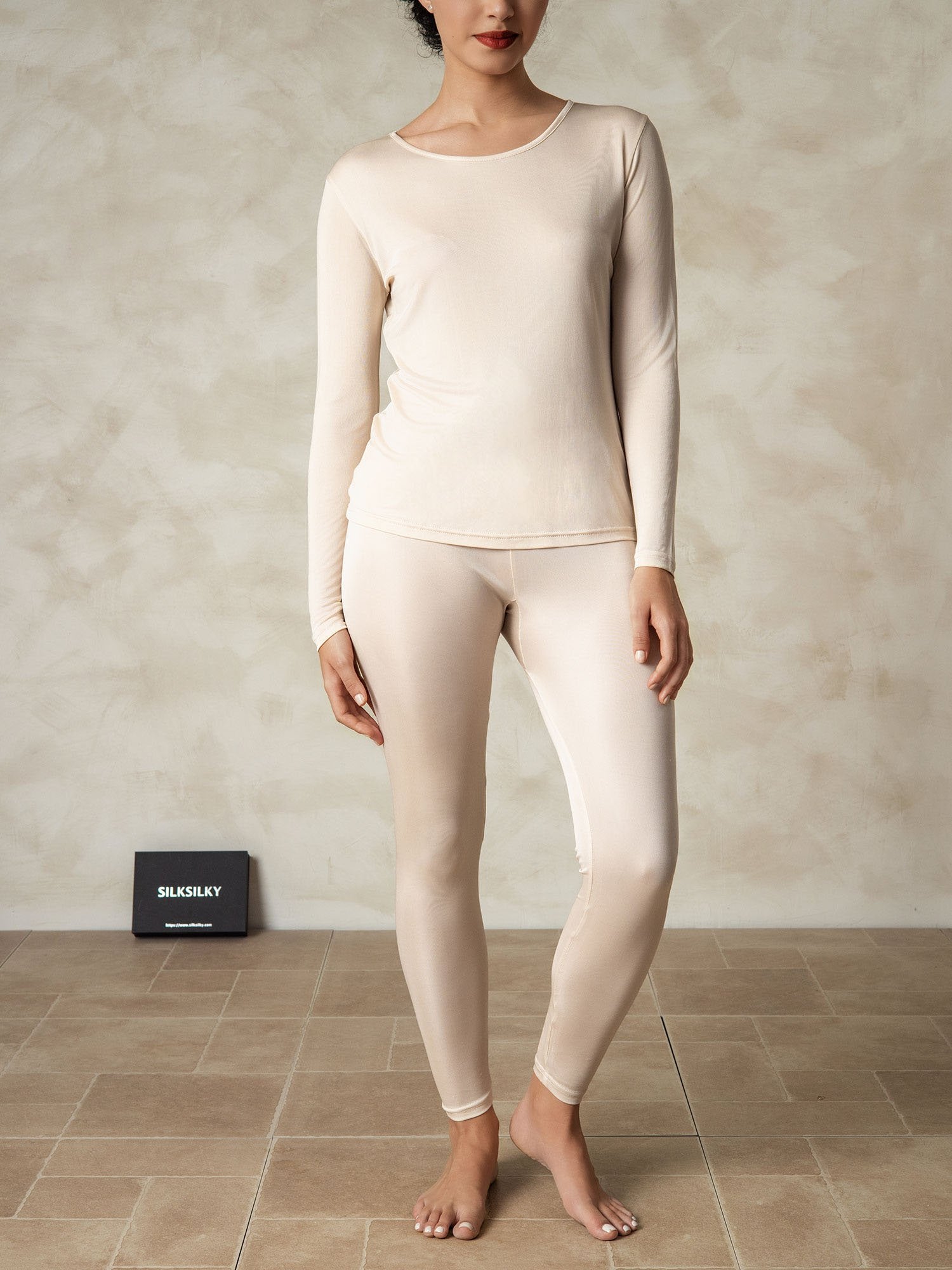 [Tan] SilkSilky-NL Zijde Ronde Hals Dames Pyjama Set 001
