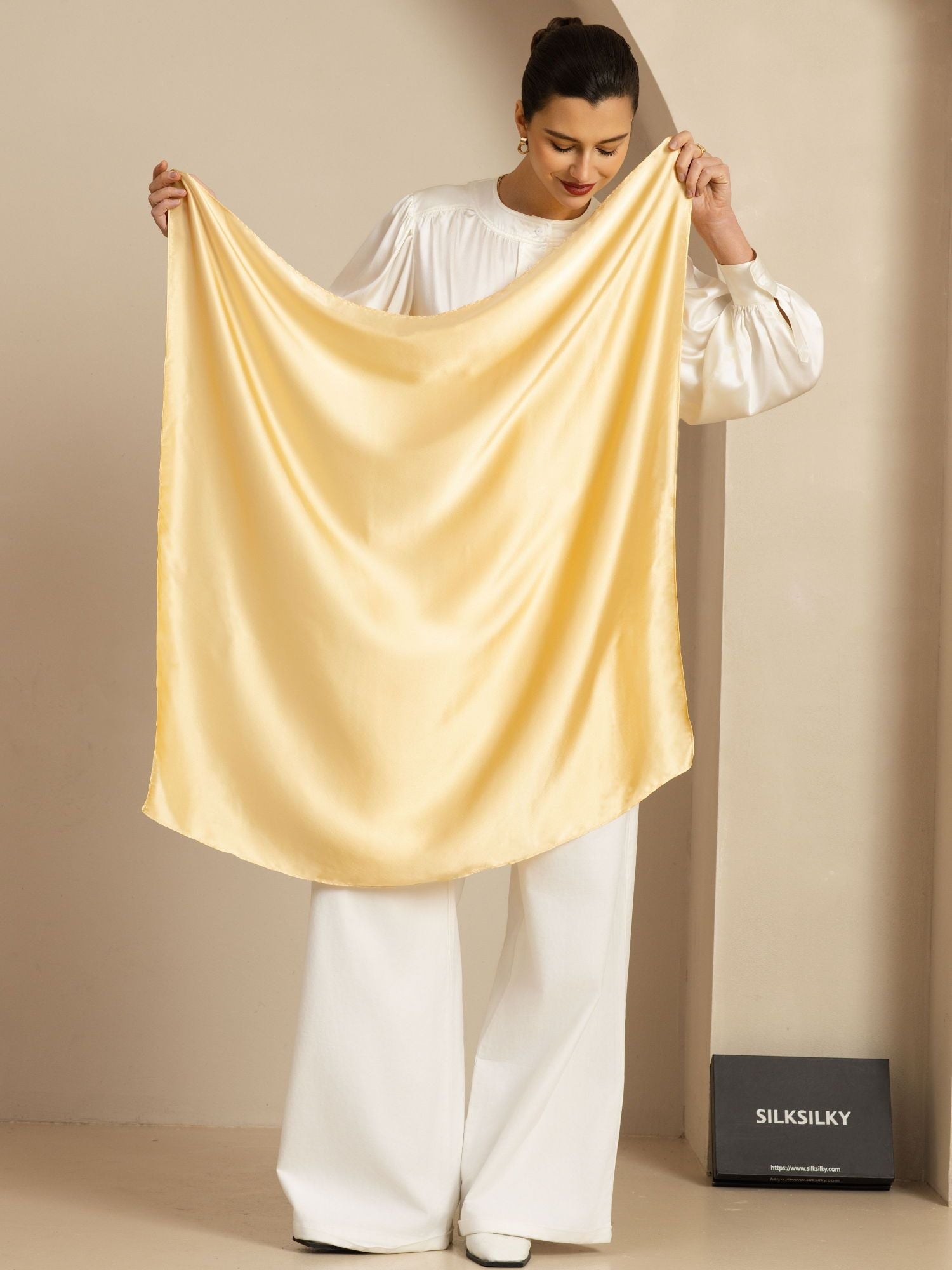 [Champagne] SilkSilky-NL Pure Silk Scarf 001