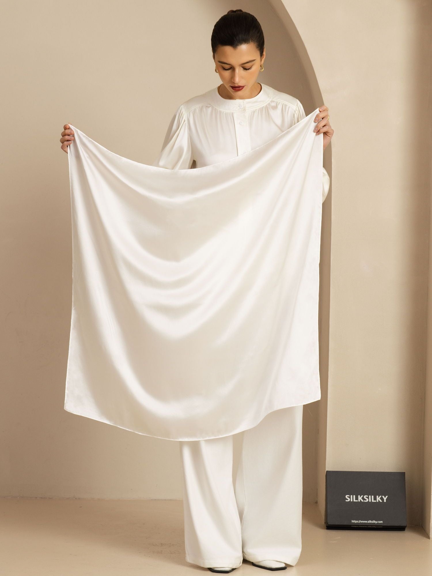 [Wit] SilkSilky-NL Pure Silk Scarf 003