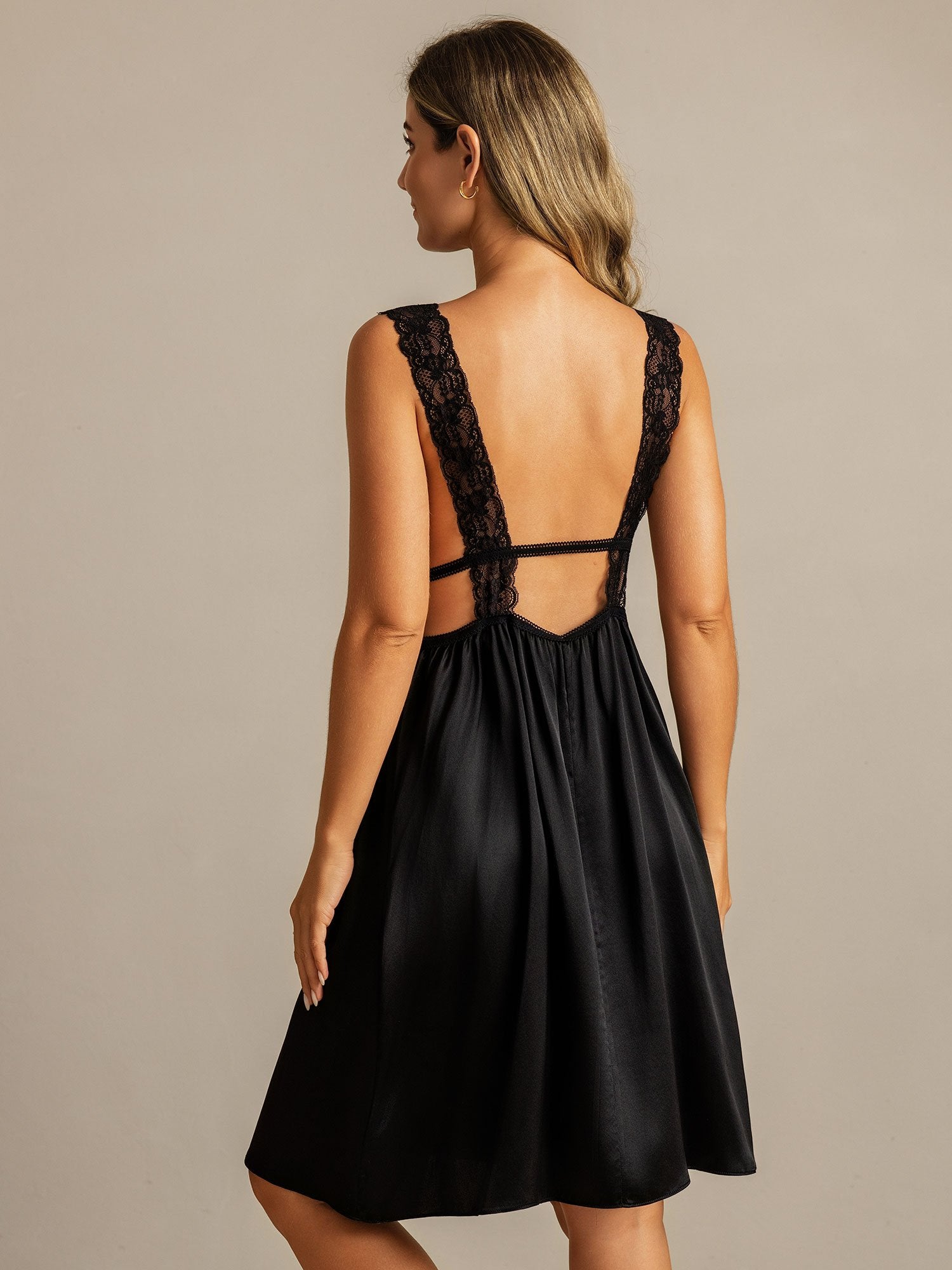 [Zwart] SilkSilky-NL Sleeveless Deep V Neck Nachthemd 002