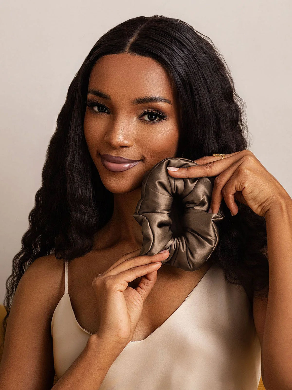 [Bruin] SilkSilky-NL Zijde Scrunchie 001