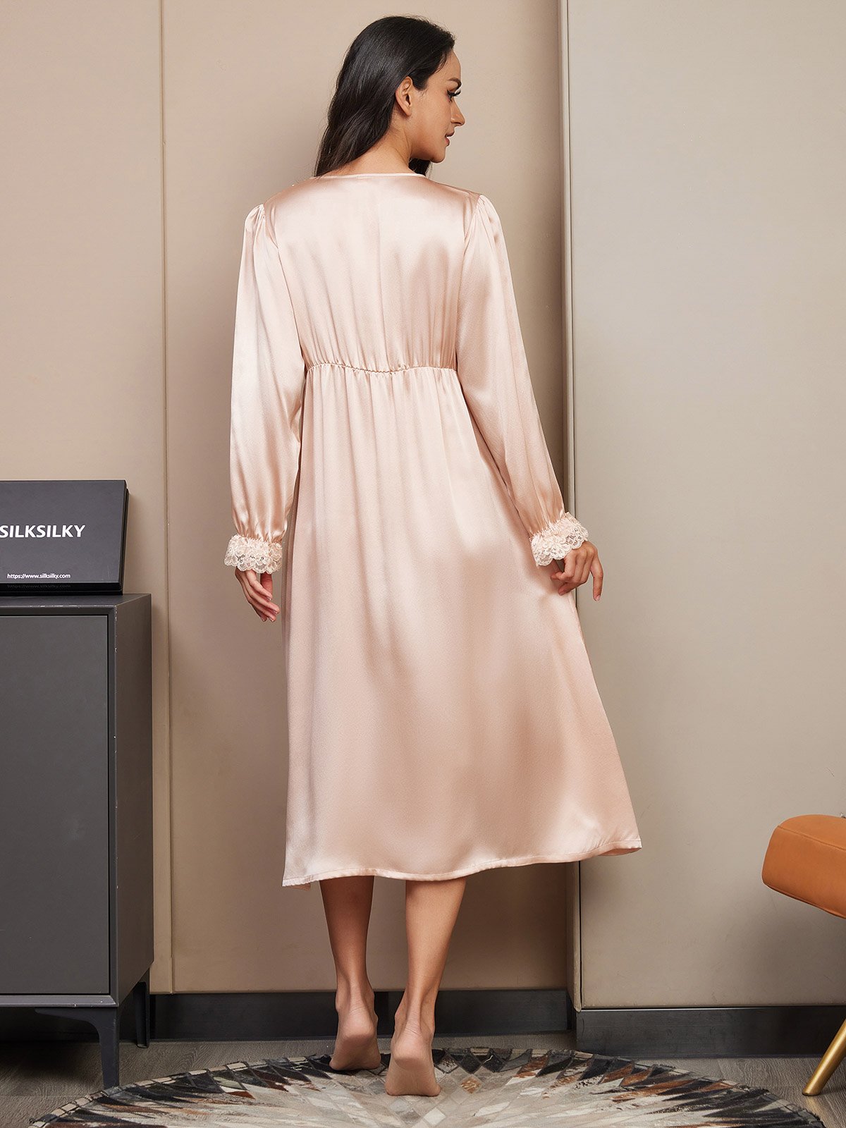 [Champagne] SilkSilky-NL Lange Mouw Nightgown 002
