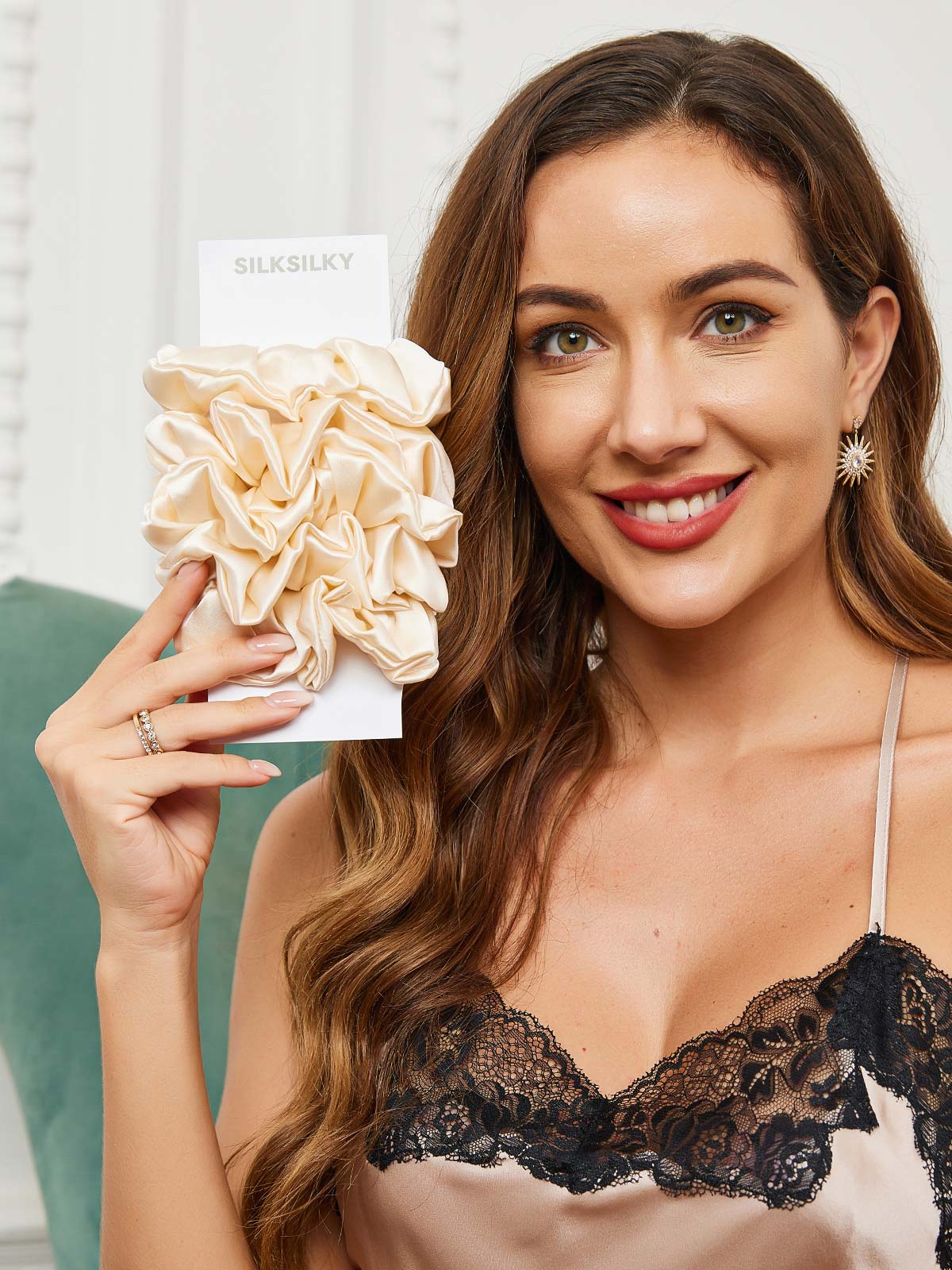 [Lichtbeige] SilkSilky-NL Scrunchie 001