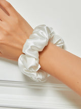 [Wit] SilkSilky-NL Scrunchie 001