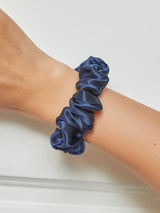 [Donkerblauw] SilkSilky-NL Scrunchie 001