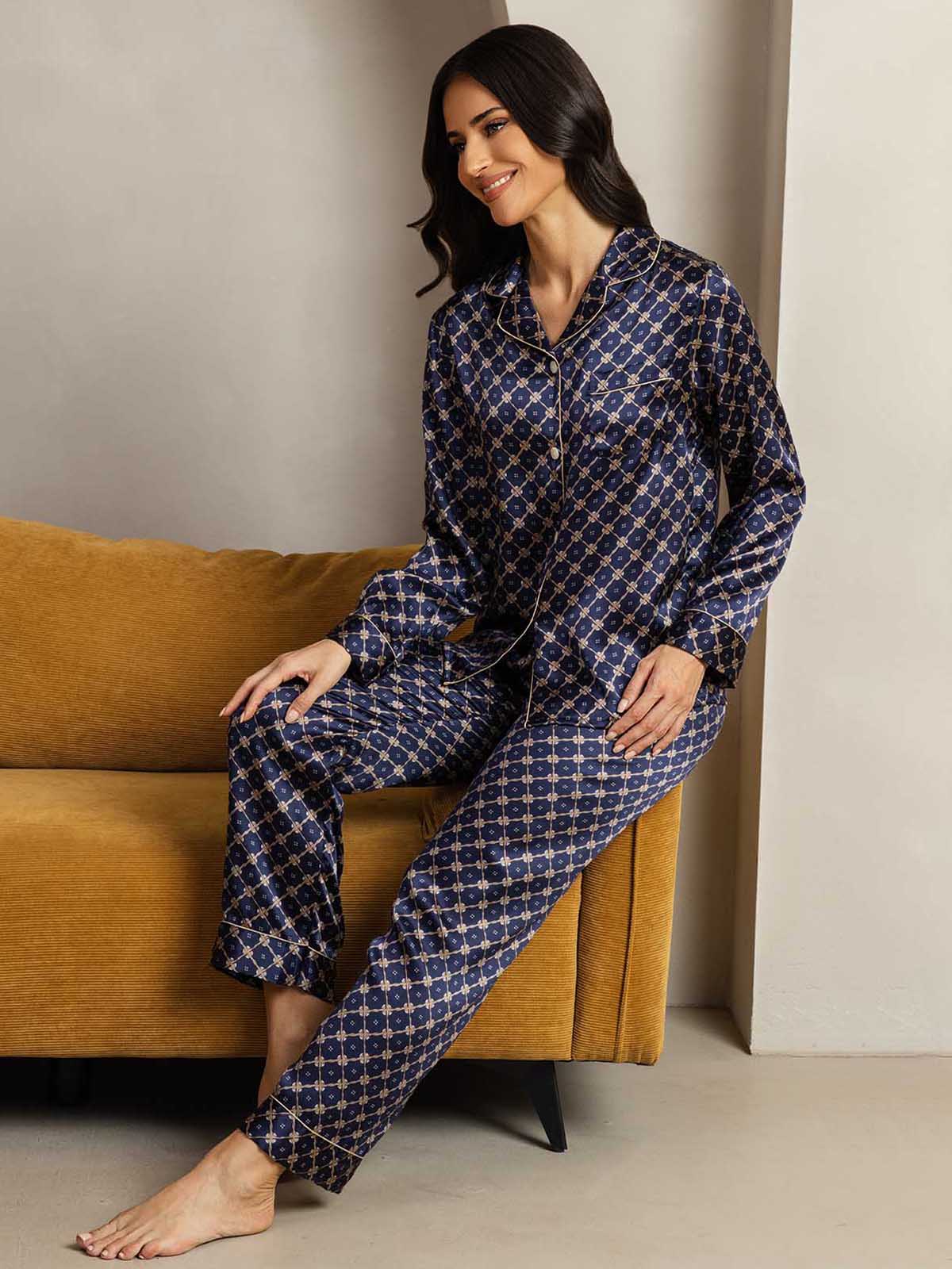 [Marine Ketting] SilkSilky-NL Womens Pajamas 003