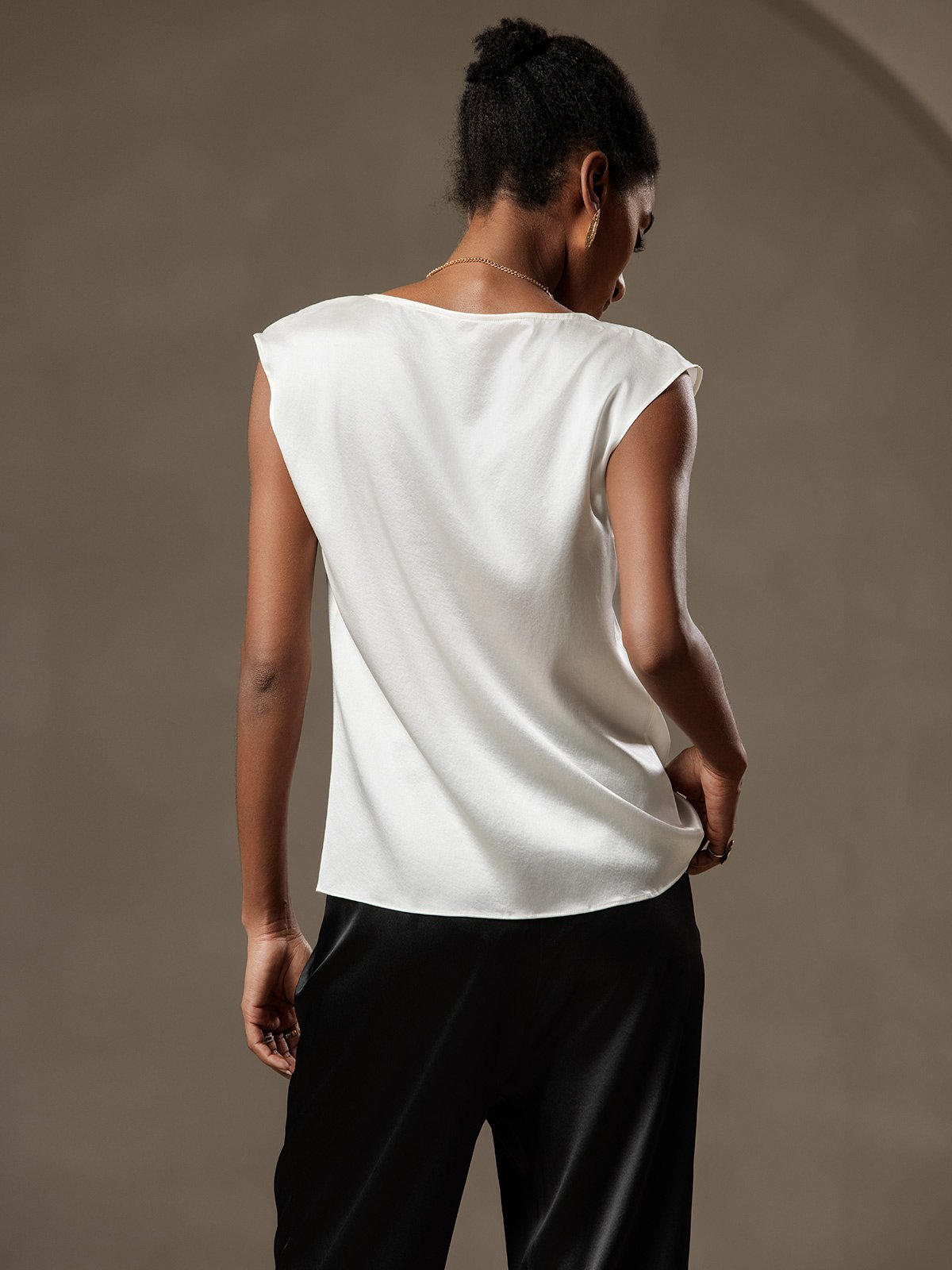 [Wit] SilkSilky-NL 19Momme Zijde Mouwloos Cowl Hals Dames T-Shirt 002