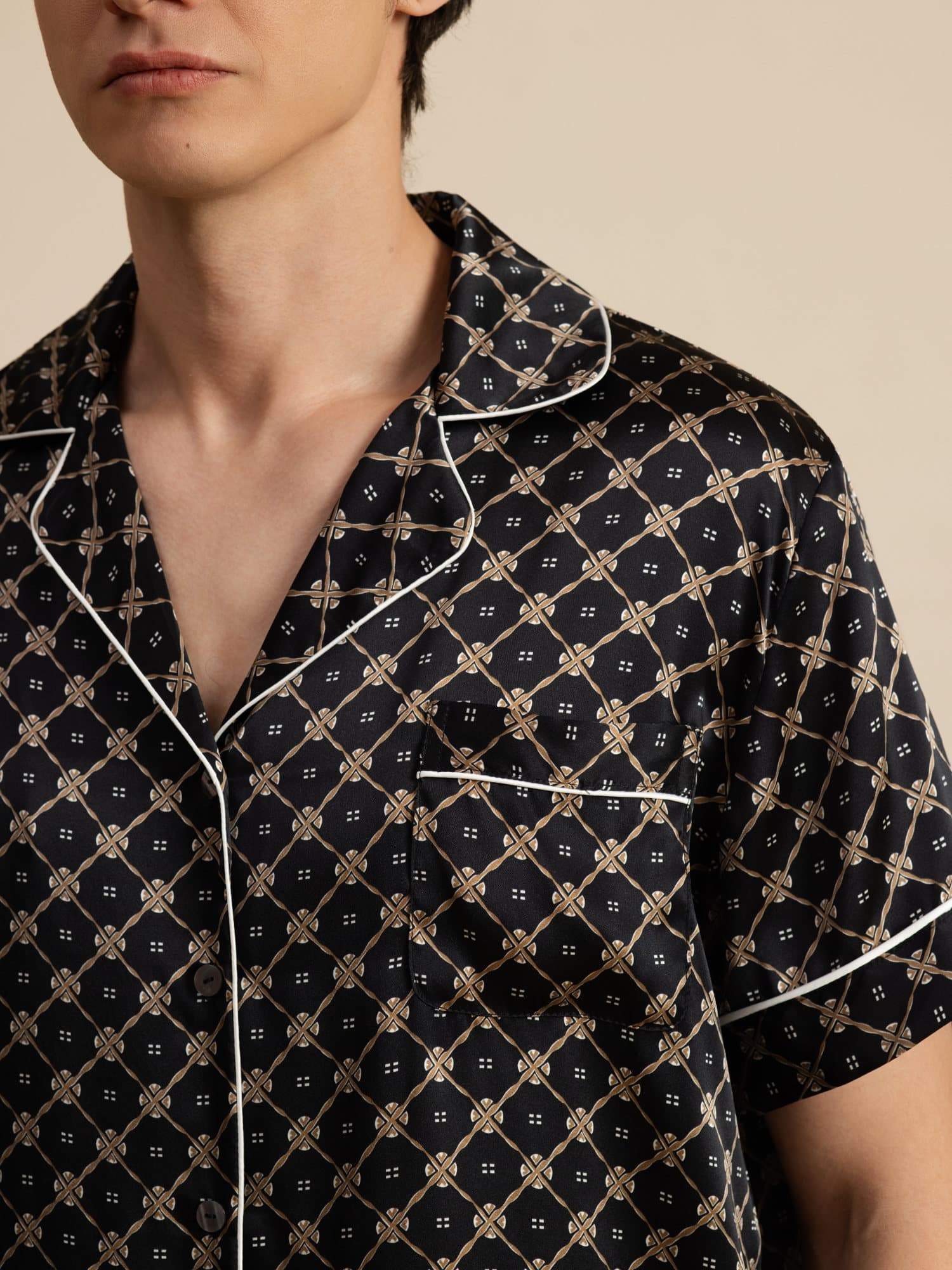 [Zwarte Ketting] SilkSilky-NL Korte Mouw Notchkraag Heren Pyjama Set 004