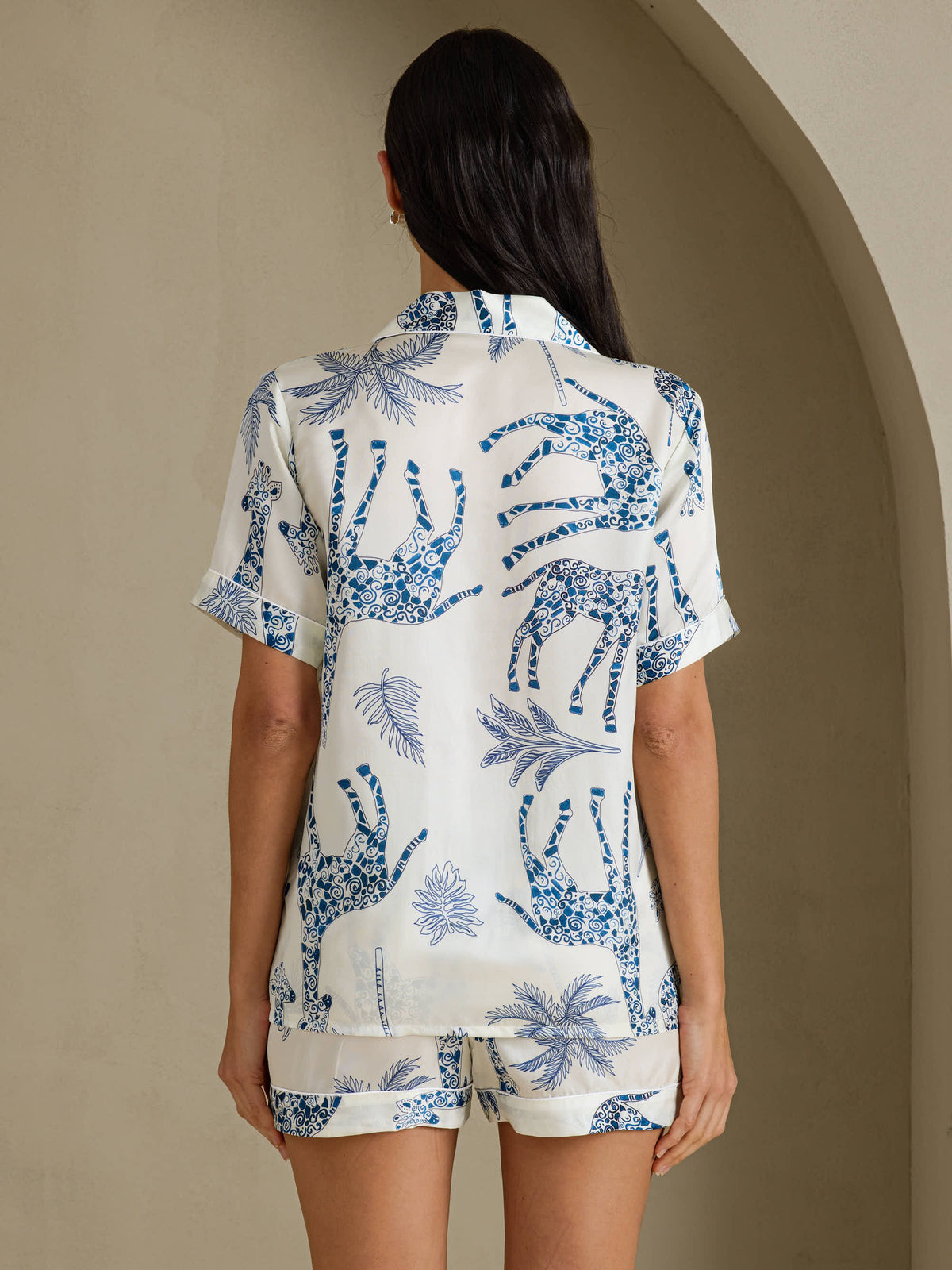 [Witte Giraf] SilkSilky-NL Short Sleeve Notch Collar Dames Pyjama Set 002