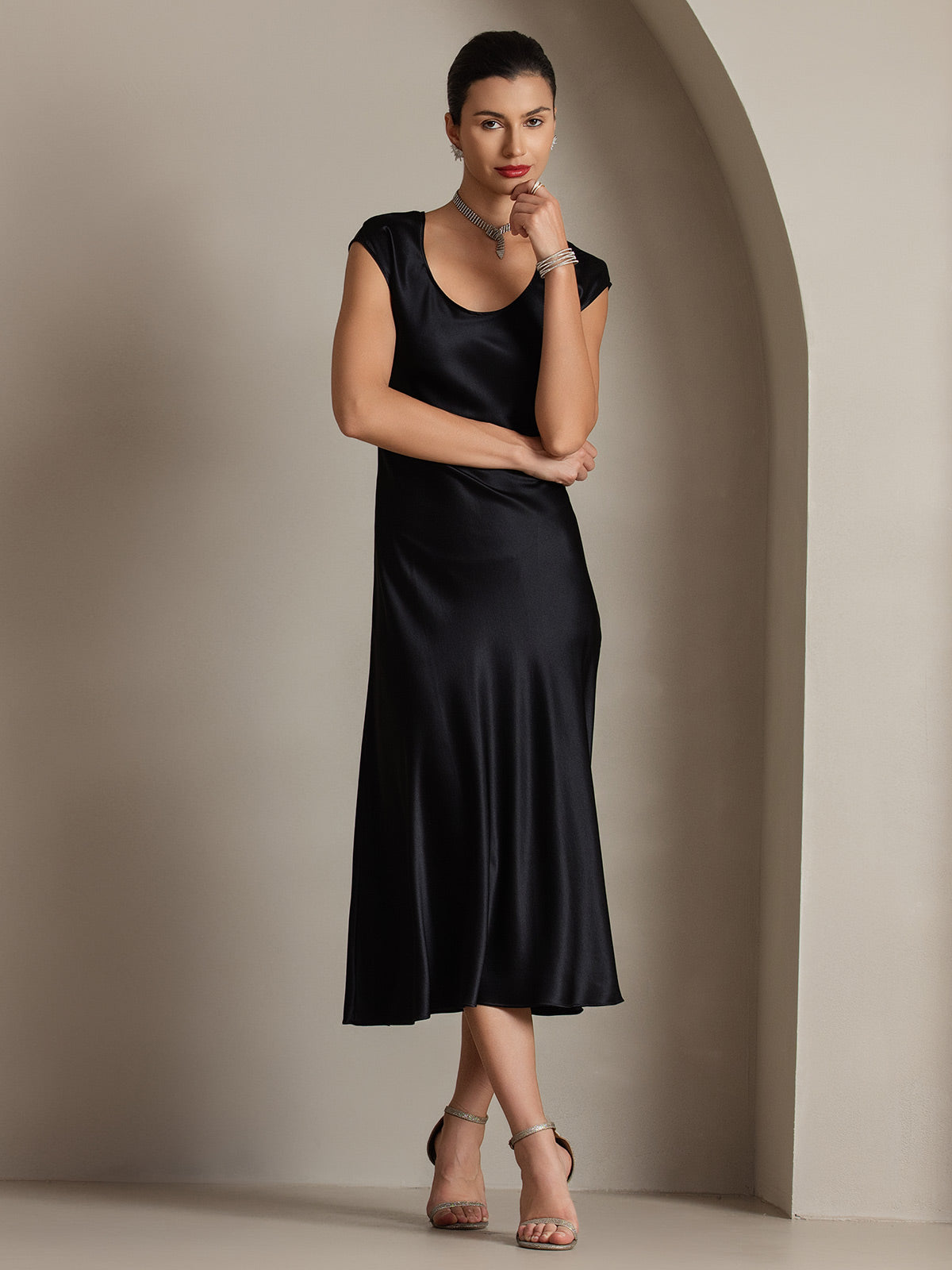 SilkSilky-NL 19Momme Zijde Mouwloos Ronde Hals Jurk Zwart 007