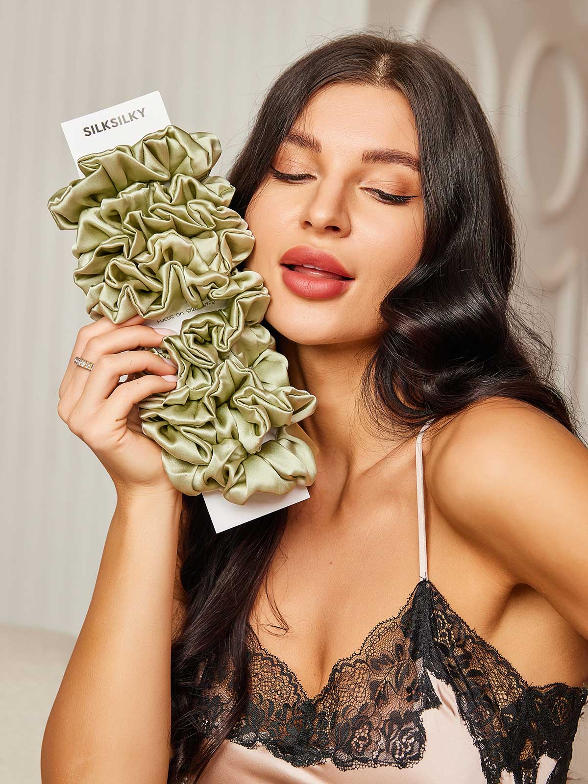 [Mintgroen] SilkSilky-NL 19Momme Scrunchie 001