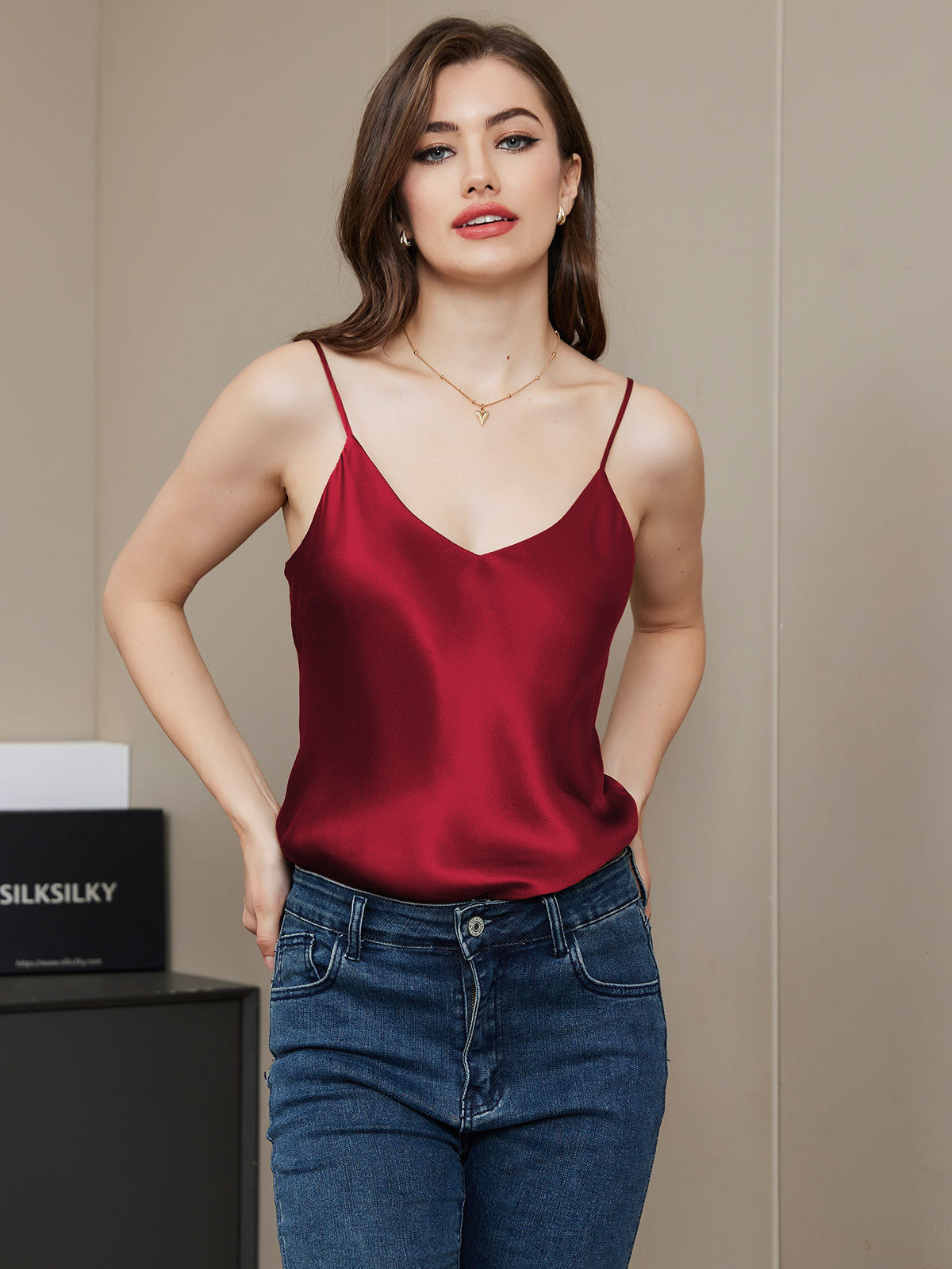 [Donkerrood] SilkSilky-NL V-Hals Cami-Top 005