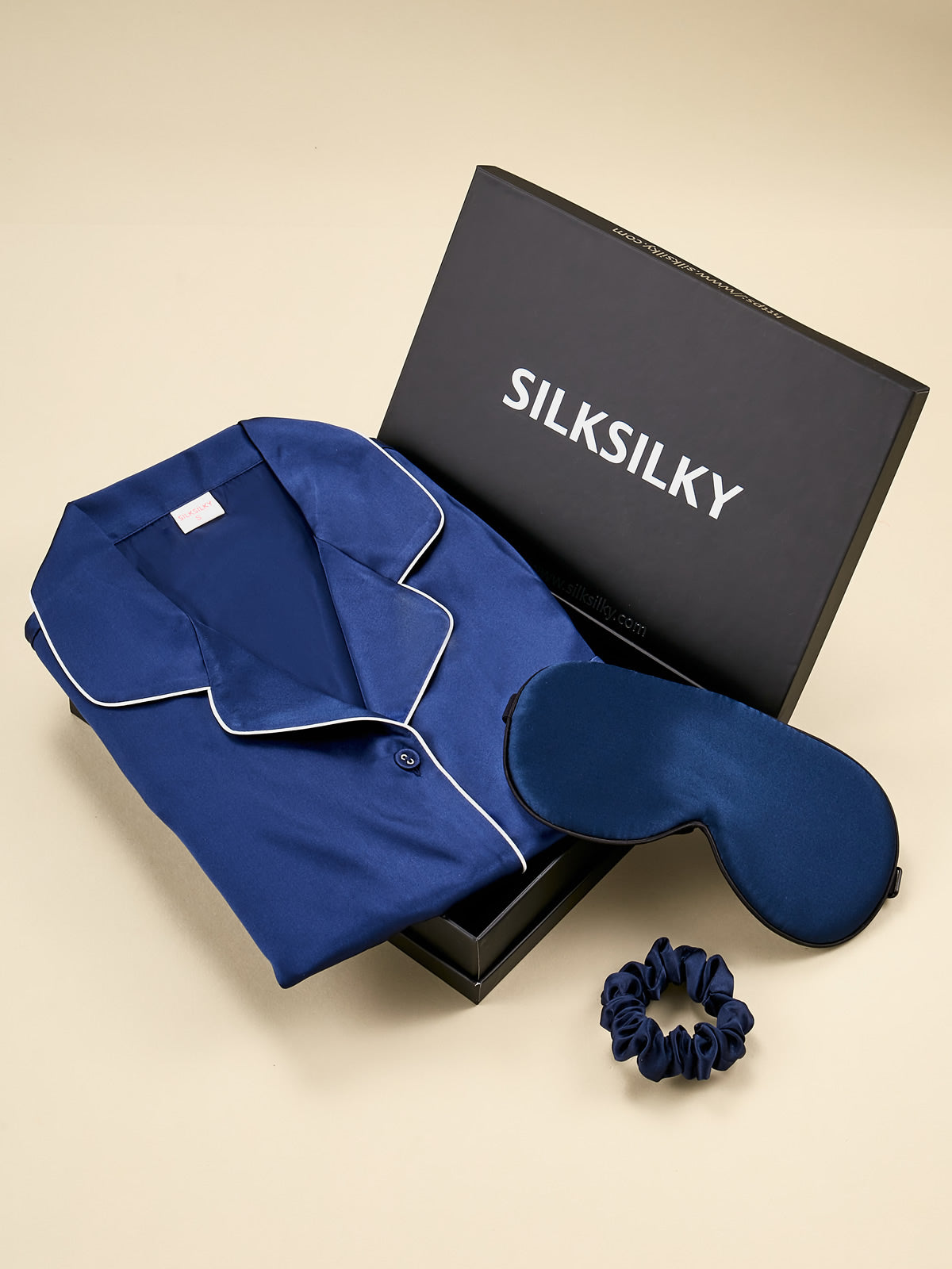 SilkSilky NL Pure Silk Korte Mouw Revers Dames Pyjama Set Donkerblauw 001