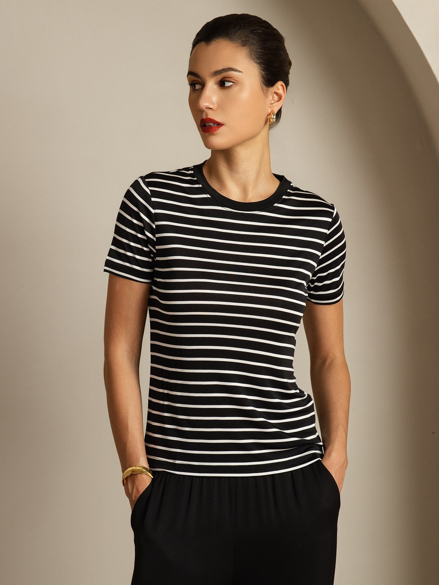 [ZwarteStreep] SilkSilky-NL Zijde Ronde Hals Dames T-Shirt 001