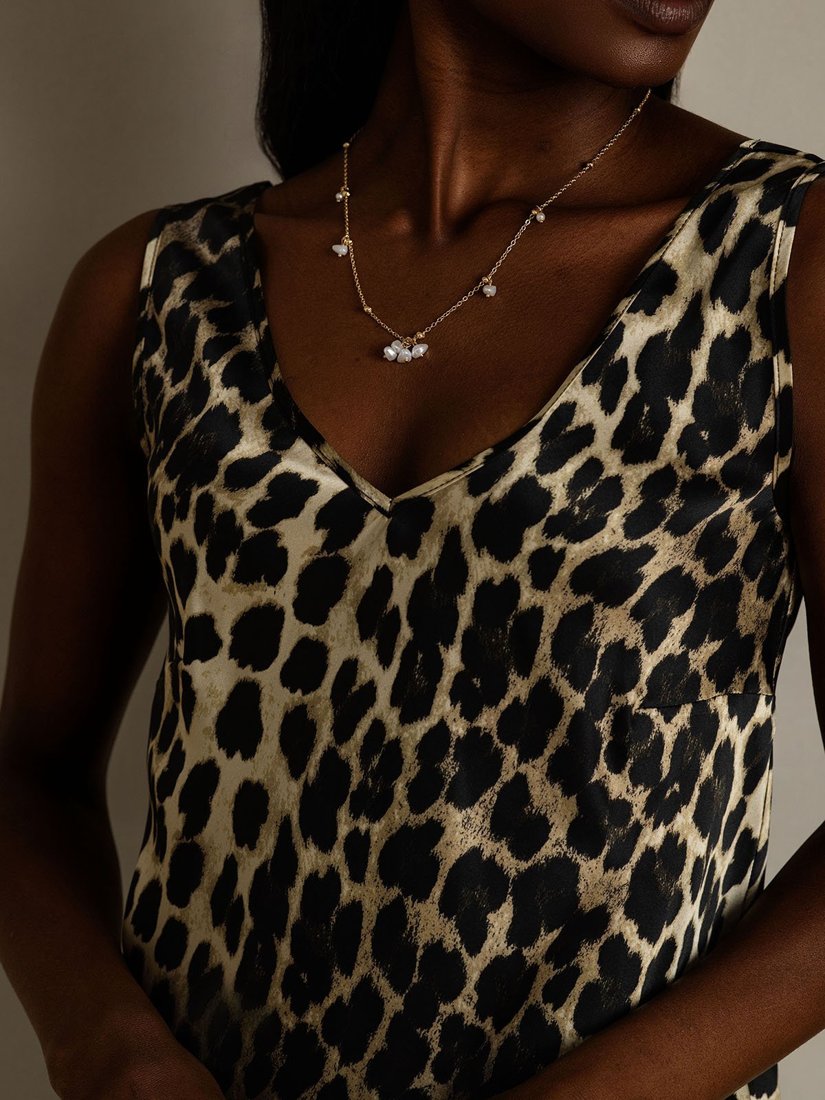 SilkSilky-NL 19Momme Zijde V-Hals Cami-Top Leopard 008