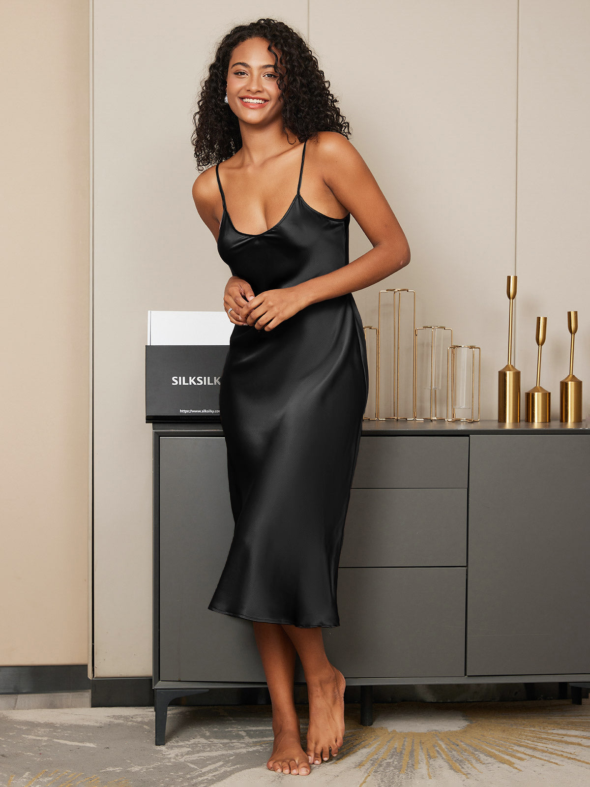 [Zwart] SilkSilky-NL Spaghetti Bandjes V Hals Nachthemd 002