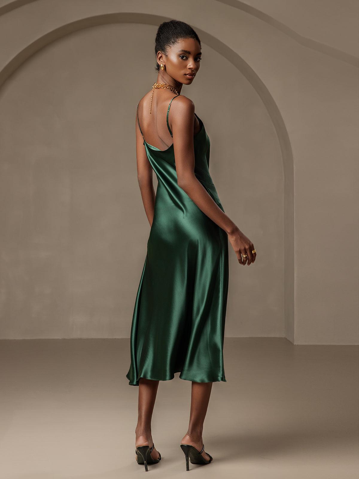 [Donkergroen] SilkSilky-NL Spaghetti Bandjes Waterval Hals Jurk 002
