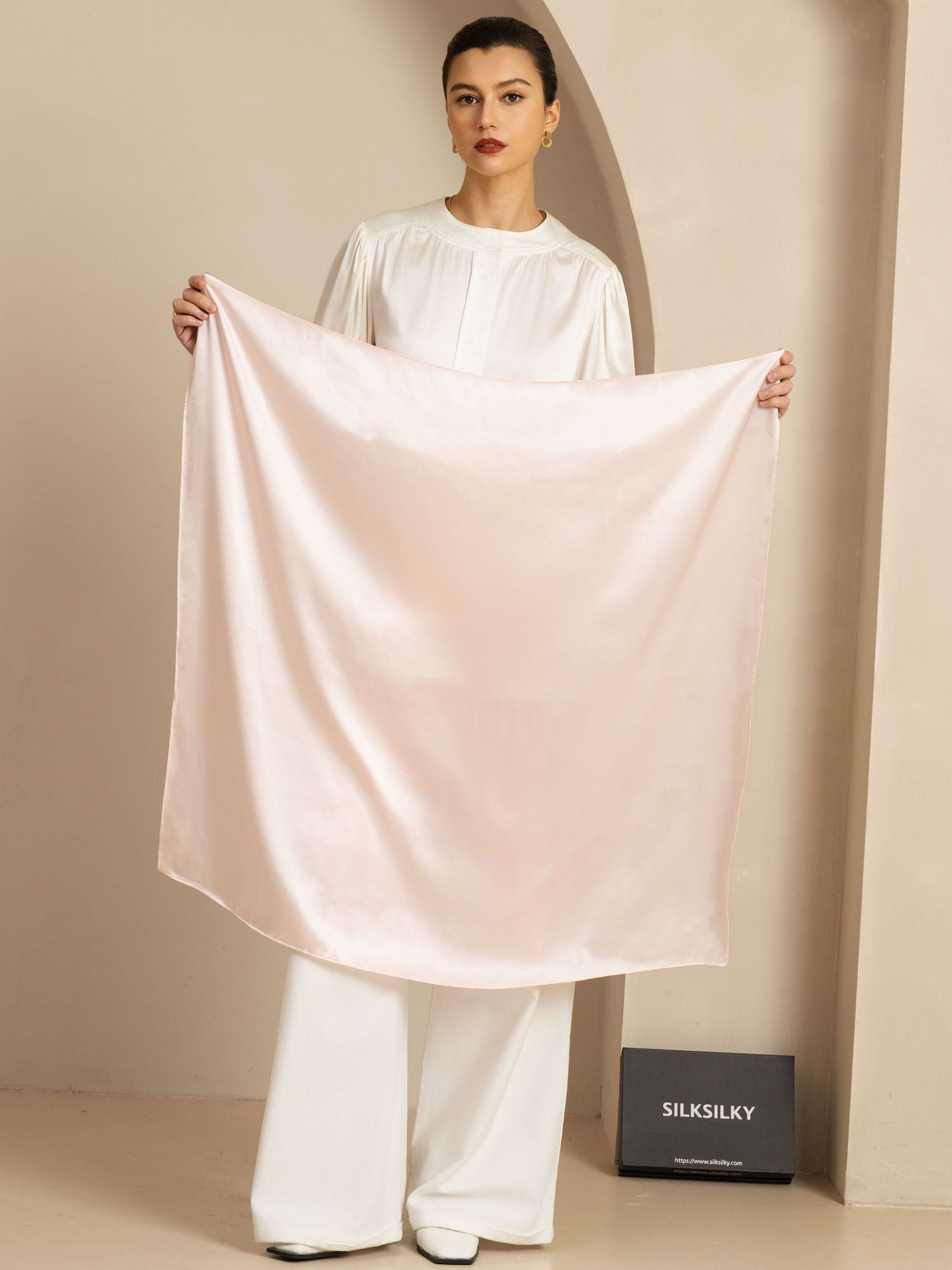 [Lichtroze] SilkSilky-NL Pure Silk Scarf 002