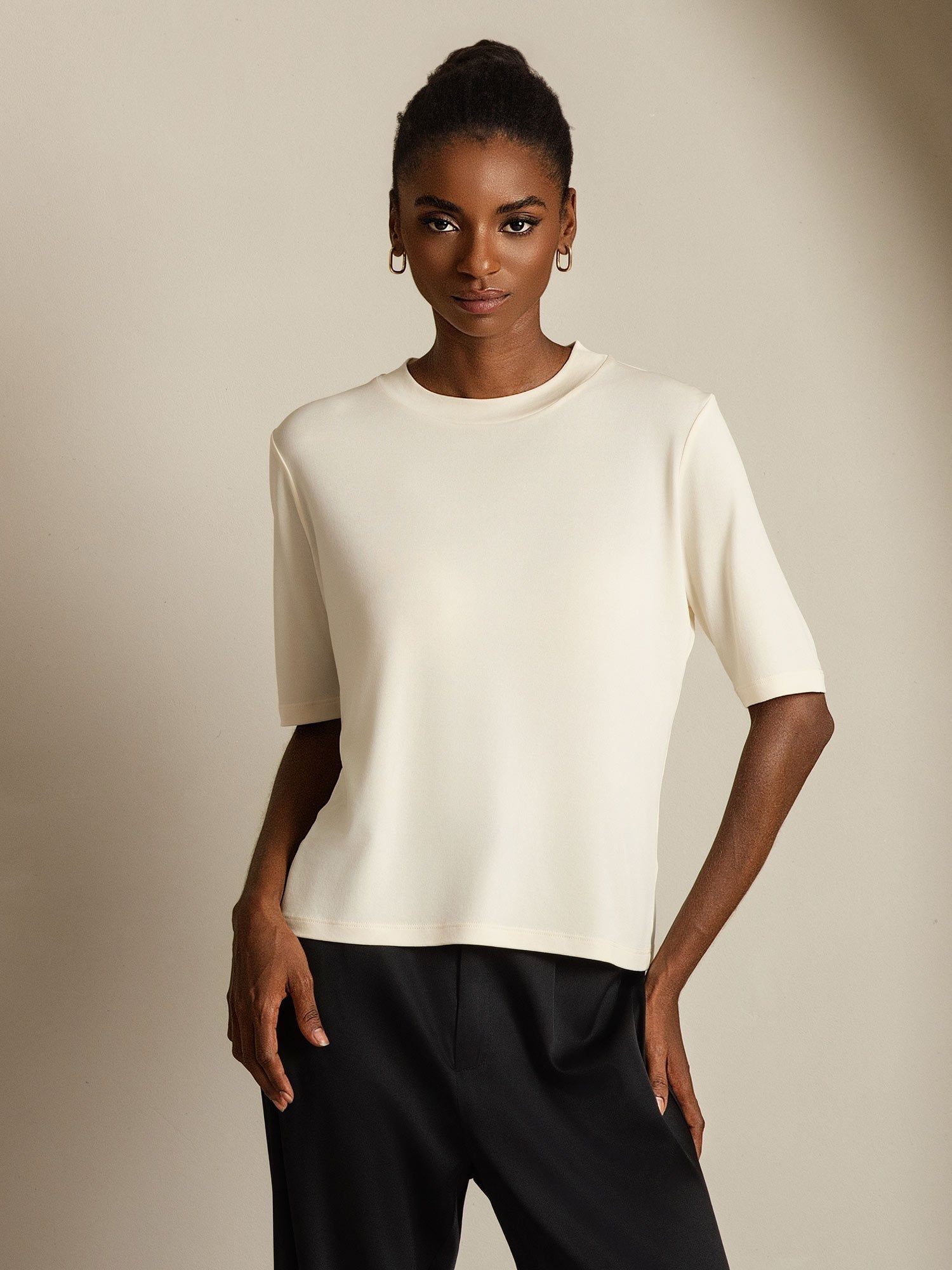 [Beige] SilkSilky-NL Zijde Ronde Hals Dames T-Shirt 006