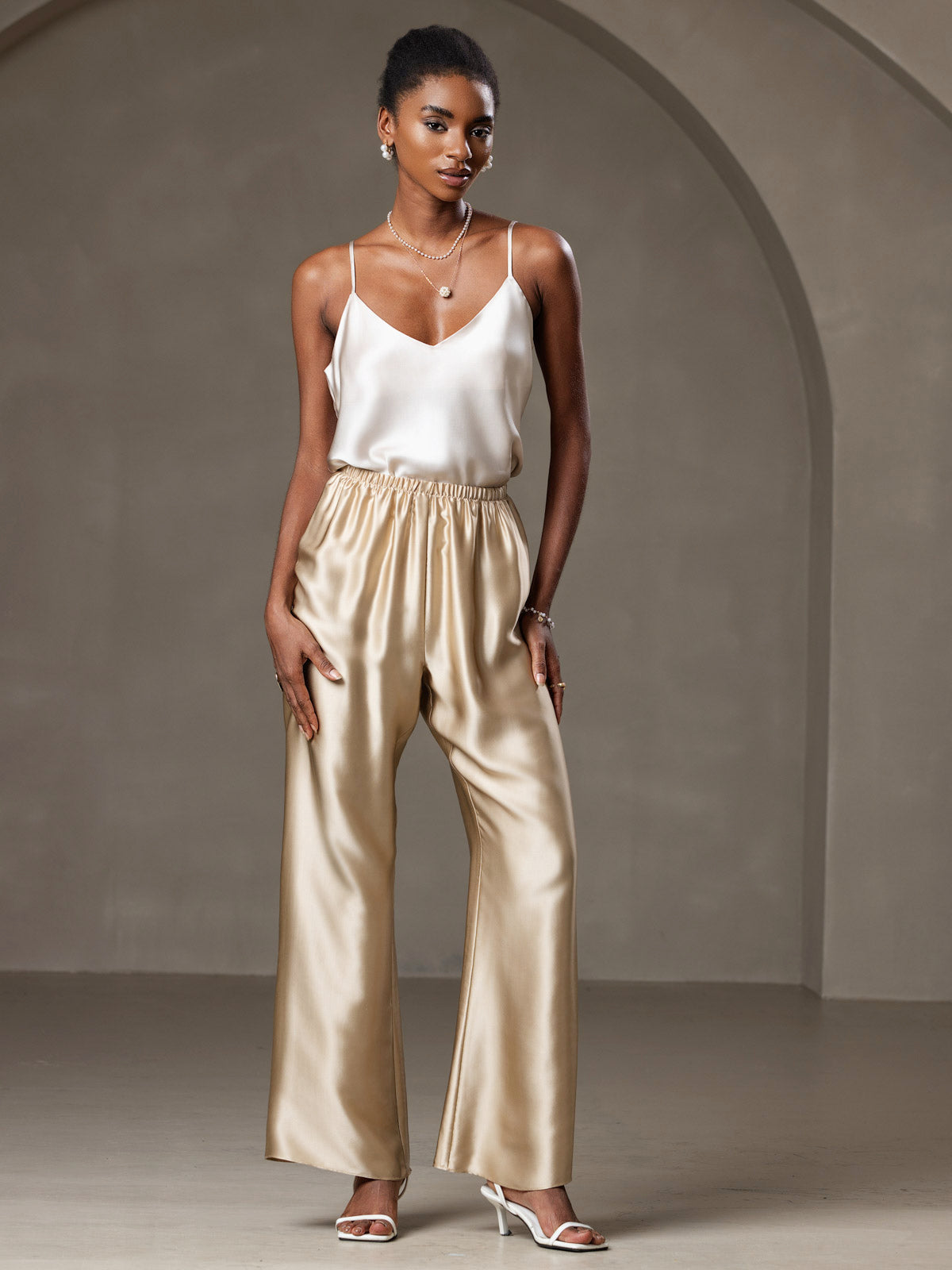 [Beige] SilkSilky-NL V-Hals Cami-Top 005