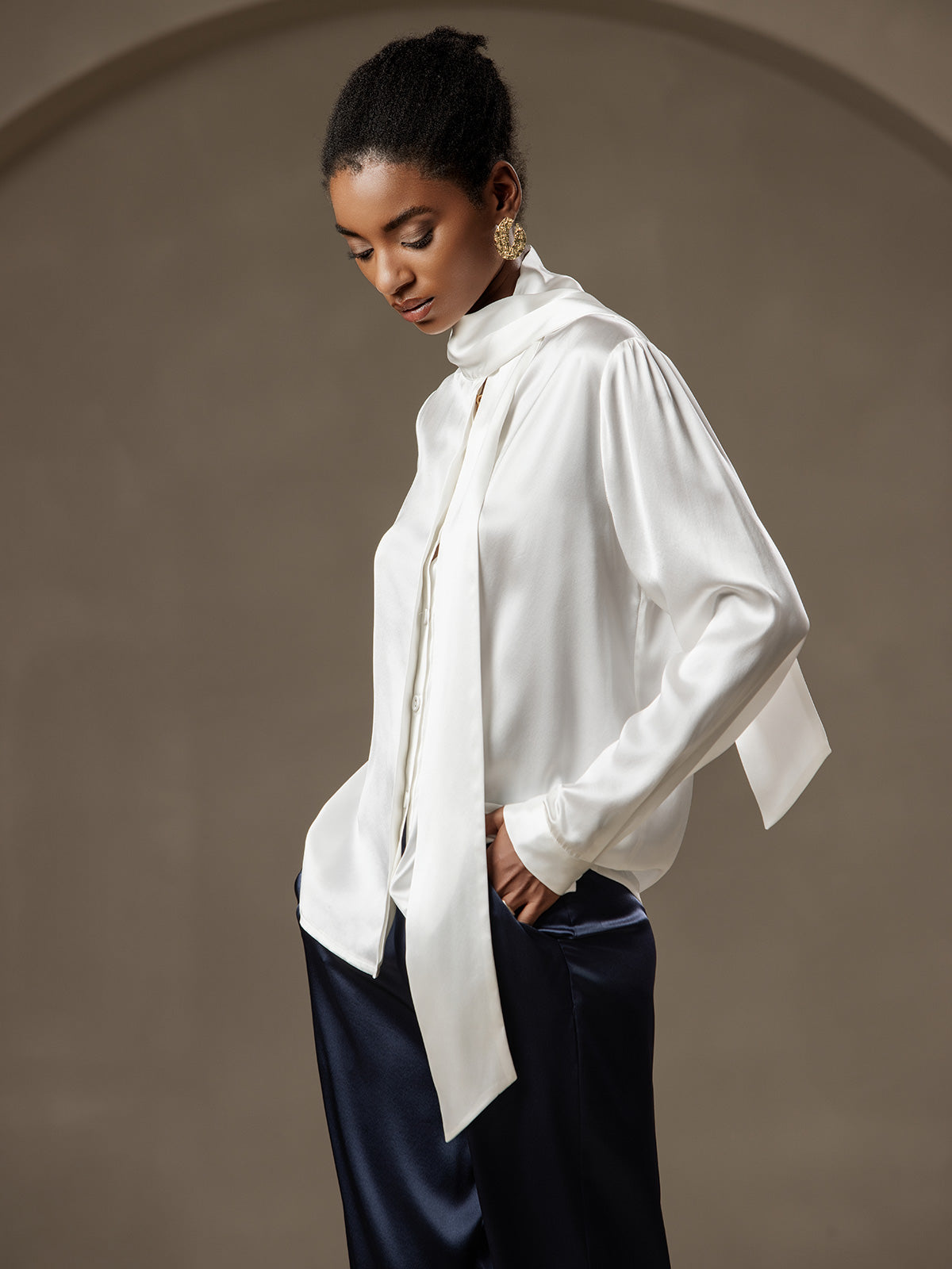[Wit] SilkSilky-NL 19Momme Zijde Lange Mouw Binda Hals Dames Blouse 004