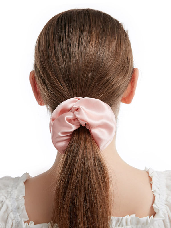 SilkSilky-NL 19Momme Scrunchie Lichtroze 003