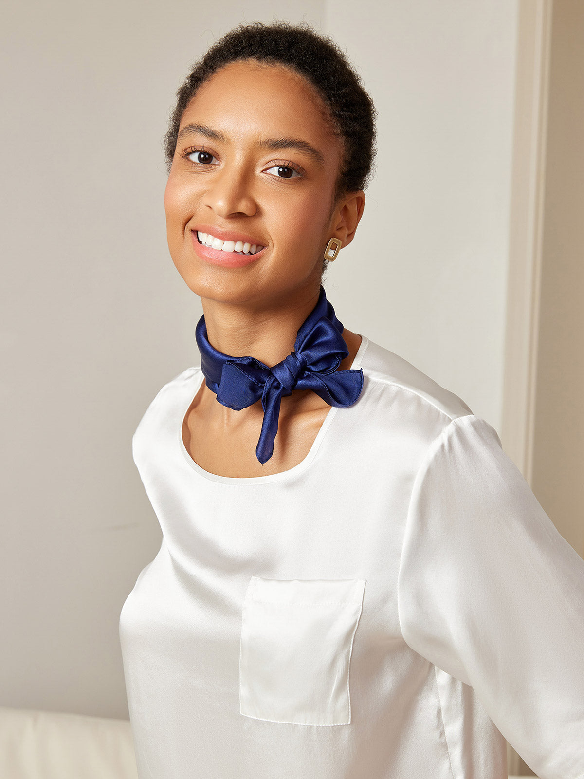 [Donkerblauw] SilkSilky-NL Scarf 003