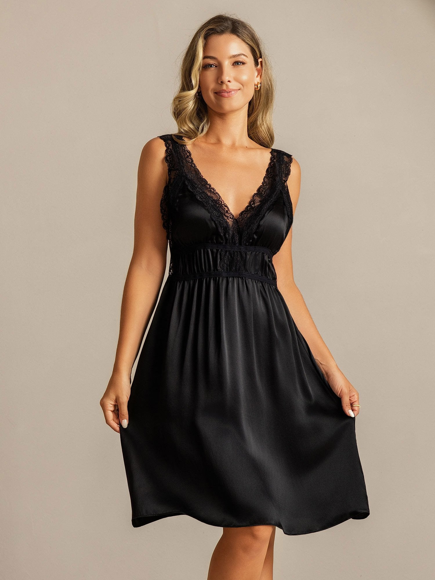 [Zwart] SilkSilky-NL Sleeveless Deep V Neck Nachthemd 003