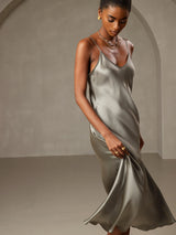 [Grijsachtig Groen] SilkSilky-NL Spaghetti Strap V Neck Nachthemd 004