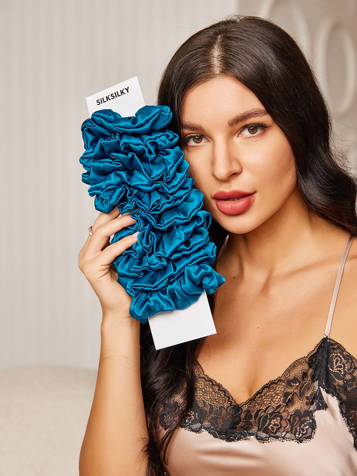 [Koningsblauw] SilkSilky-NL 19Momme Scrunchie 001