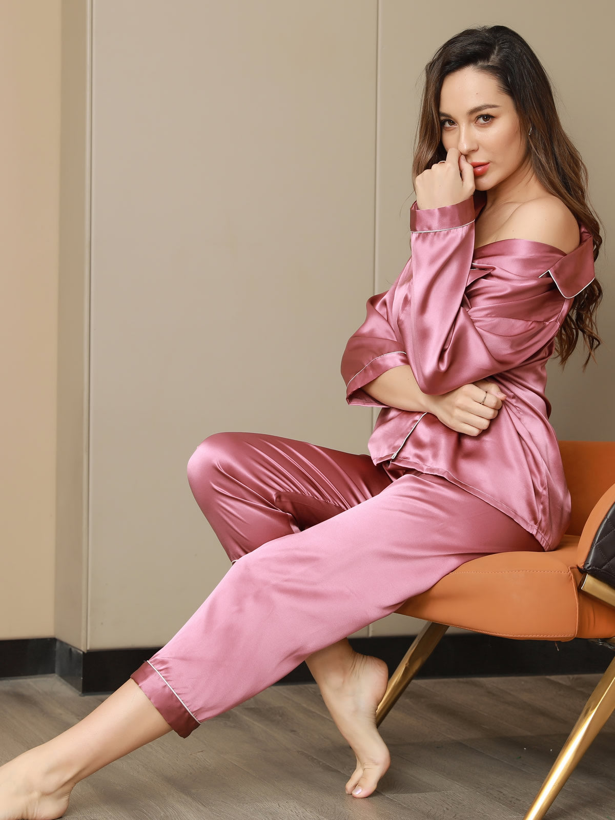 [Bleek Mauve] SilkSilky-NL Lange Mouw Notchkraag Dames Pyjama Set 001
