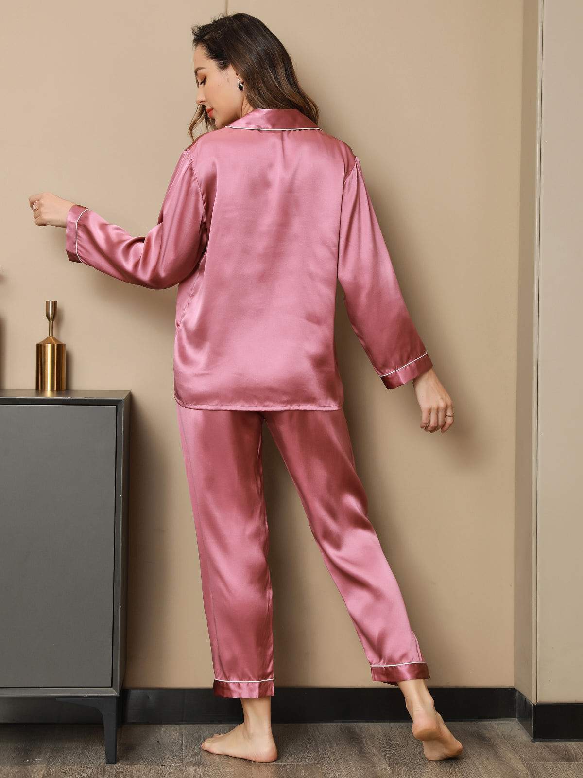 SilkSilky NL Pure Silk Lange Mouw Revers Dames Pyjama Set BleekMauve 002